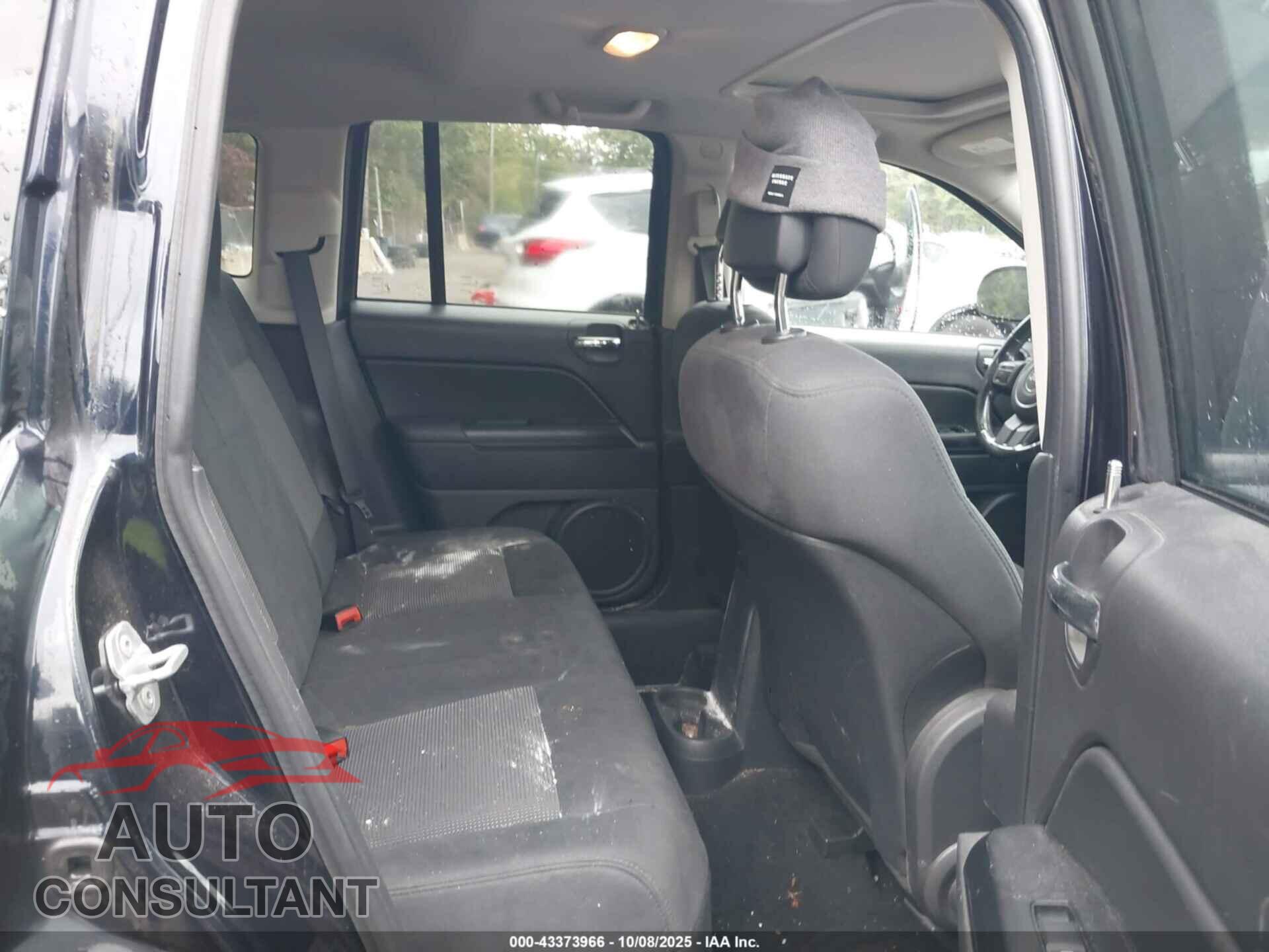 JEEP COMPASS 2011 - 1J4NF1FB2BD207076
