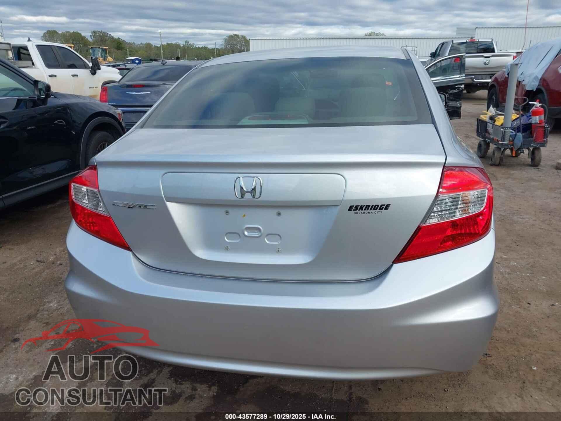 HONDA CIVIC 2012 - 2HGFB2F59CH323192