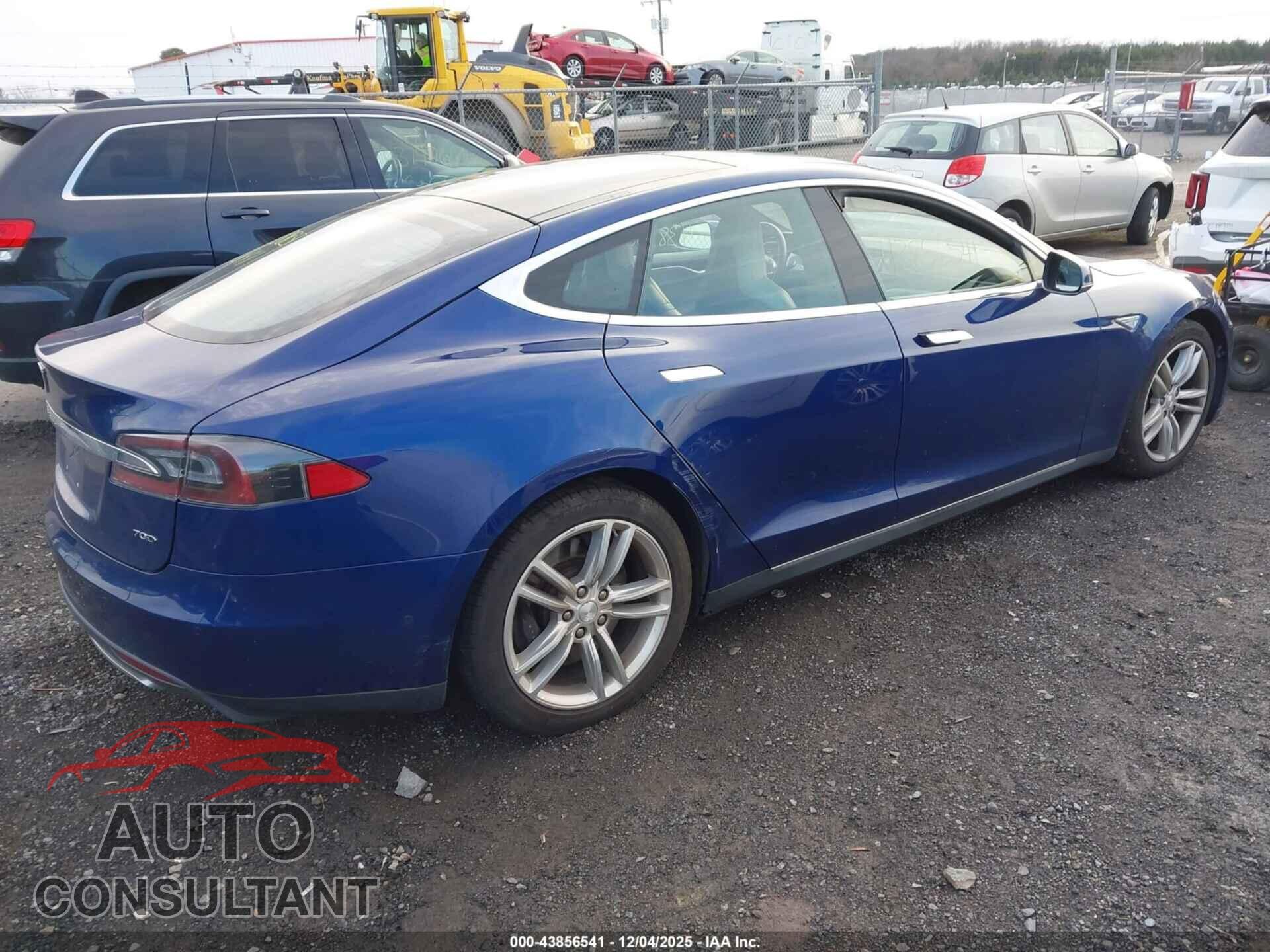TESLA MODEL S 2015 - 5YJSA1S20FF093624