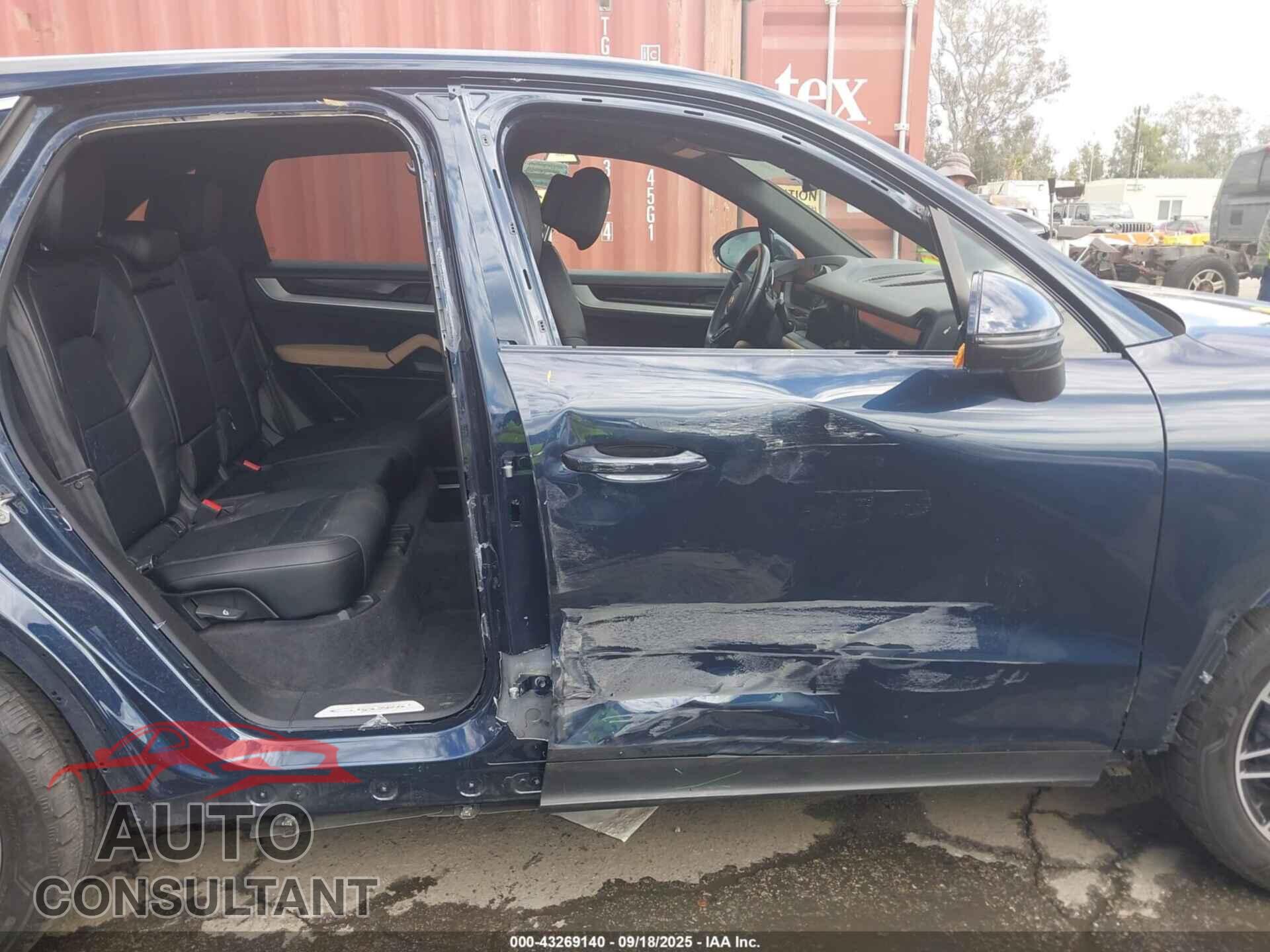 PORSCHE CAYENNE 2024 - WP1AA2AY5RDA00128