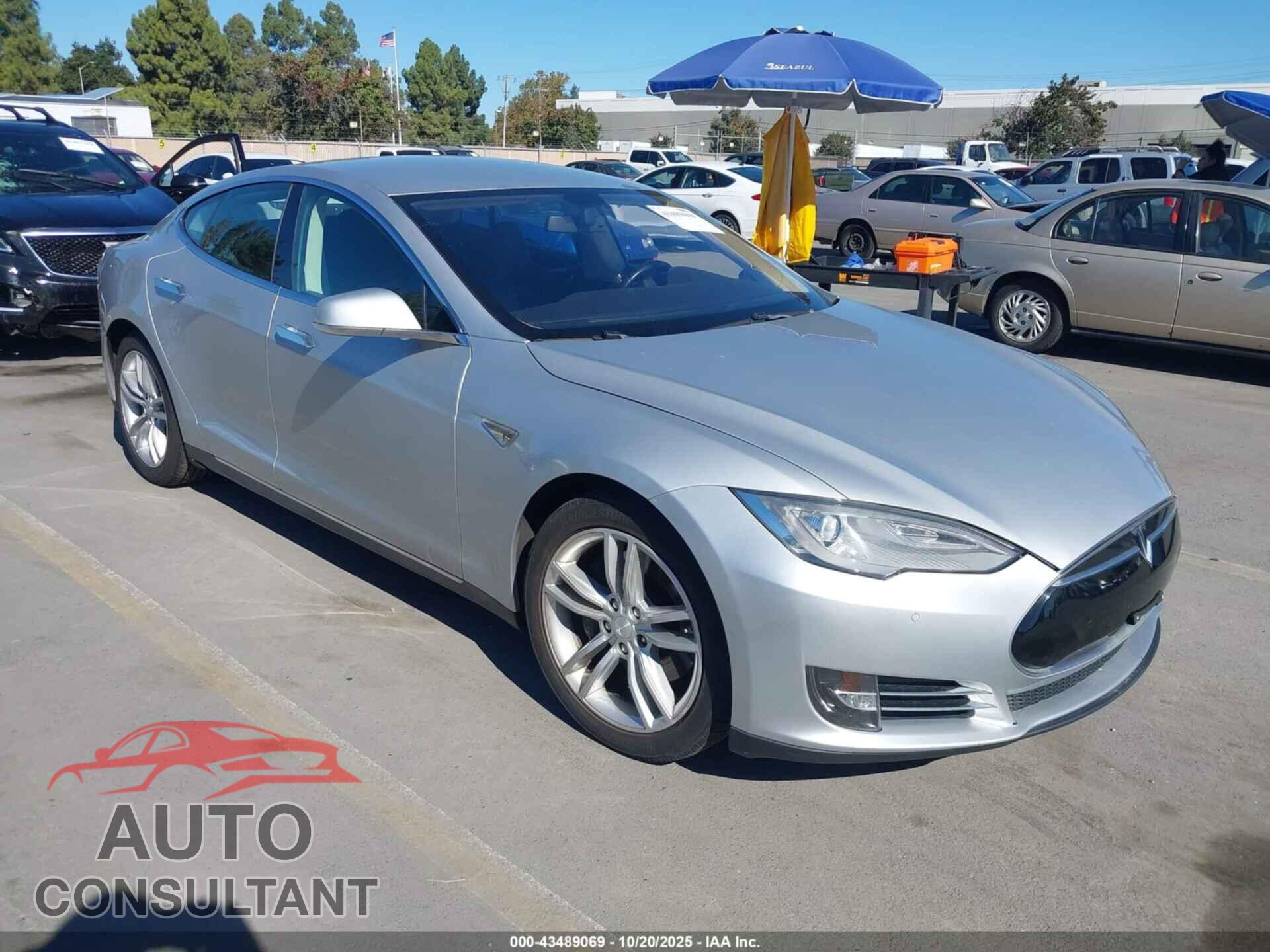 TESLA MODEL S 2013 - 5YJSA1CN7DFP27209