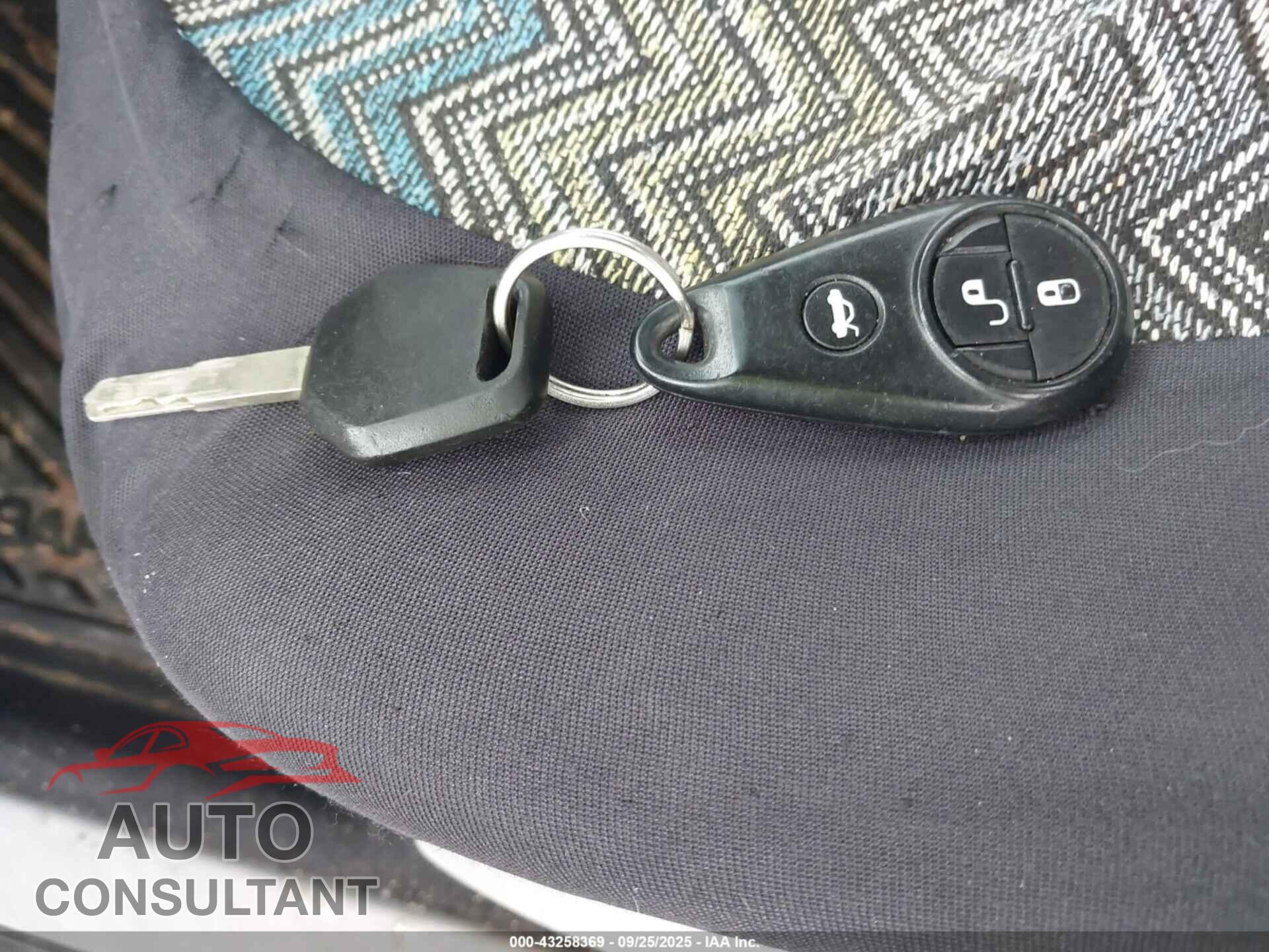 SUBARU FORESTER 2011 - JF2SHBBC2BH703304