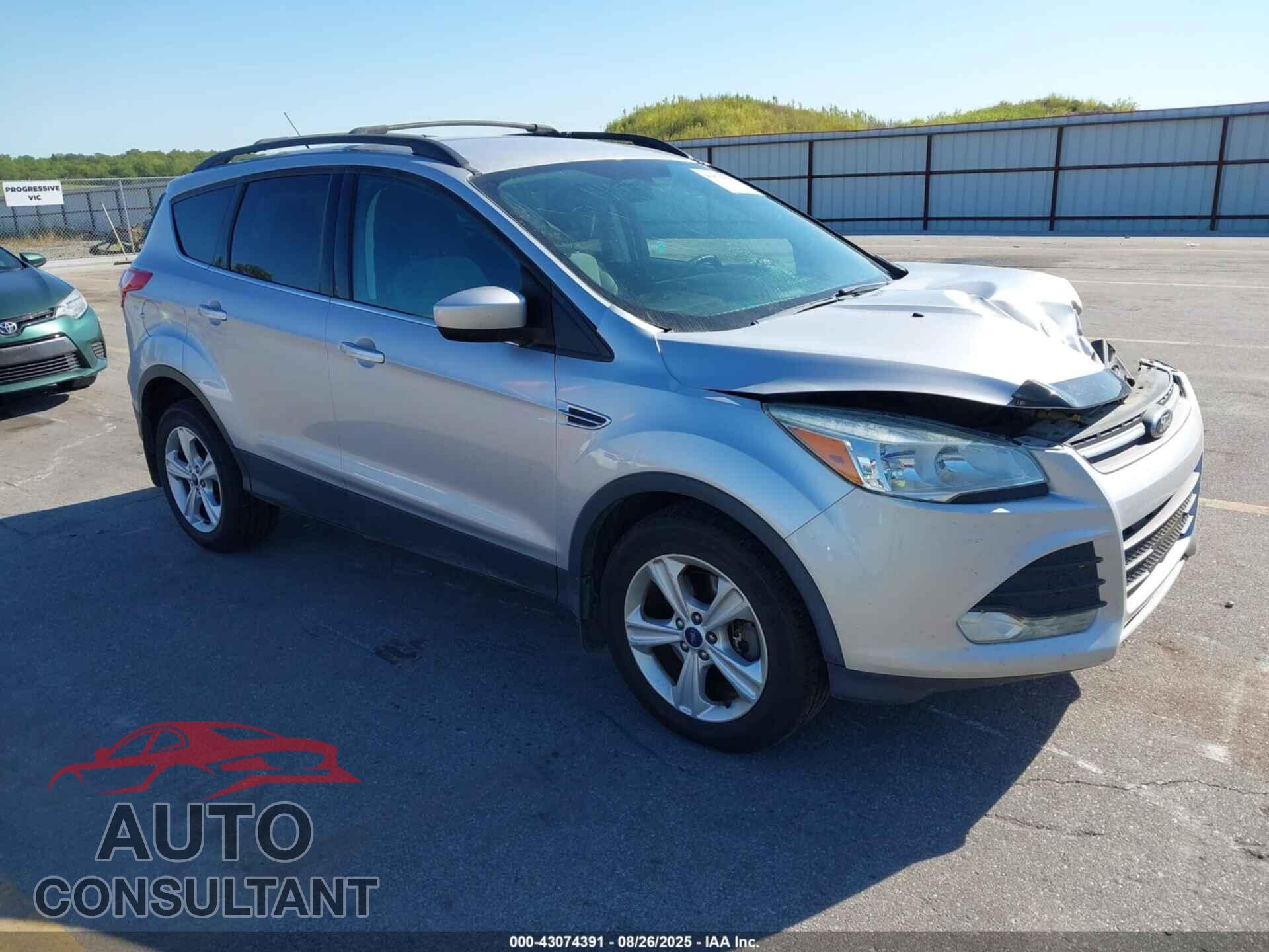 FORD ESCAPE 2015 - 1FMCU9G94FUB84723