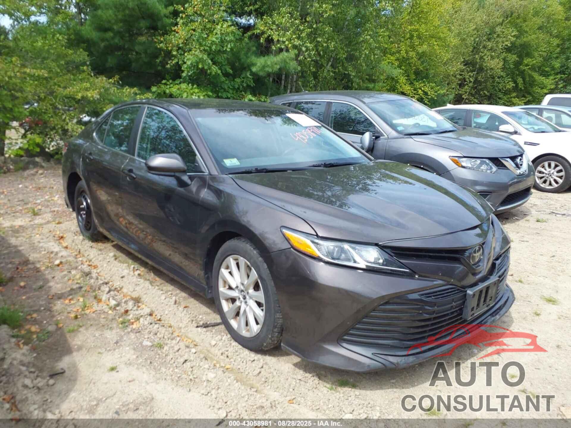 TOYOTA CAMRY 2018 - 4T1B11HK9JU673070