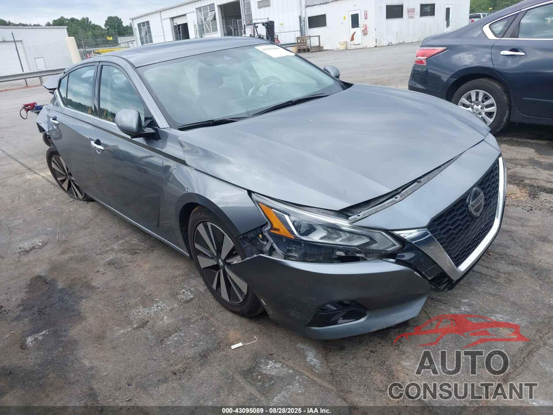 NISSAN ALTIMA 2019 - 1N4BL4EV8KC228377