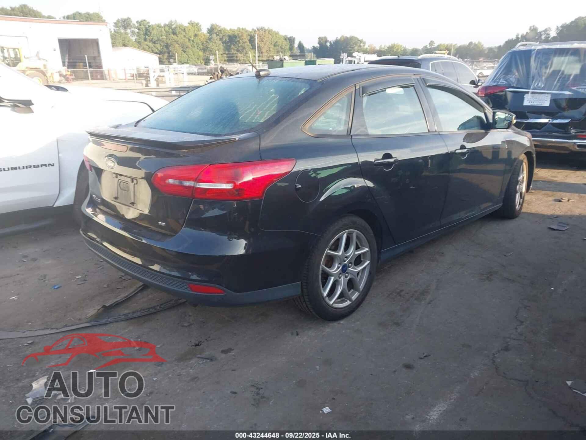 FORD FOCUS 2015 - 1FADP3F28FL208020