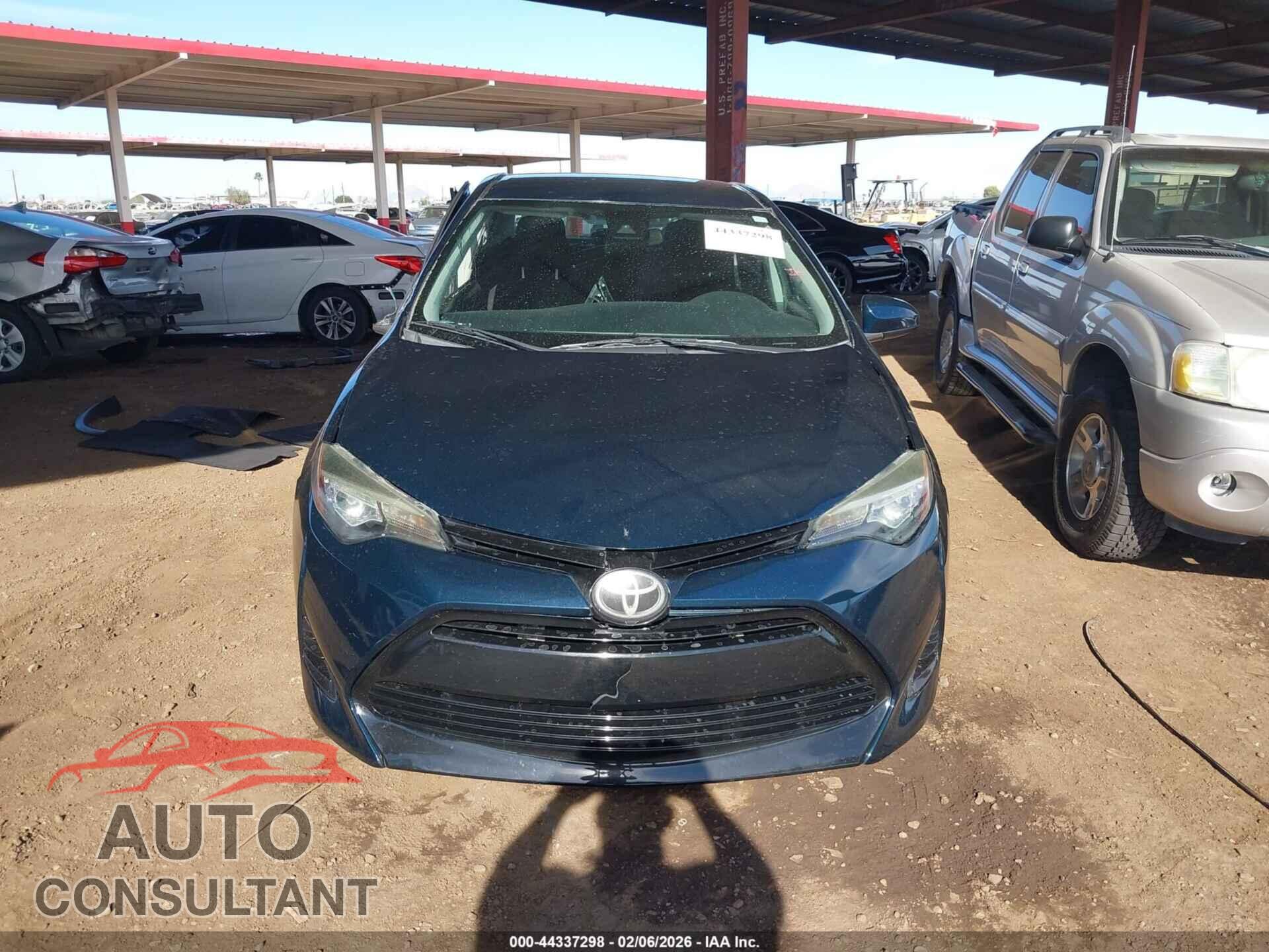 TOYOTA COROLLA 2018 - 5YFBURHE6JP761009