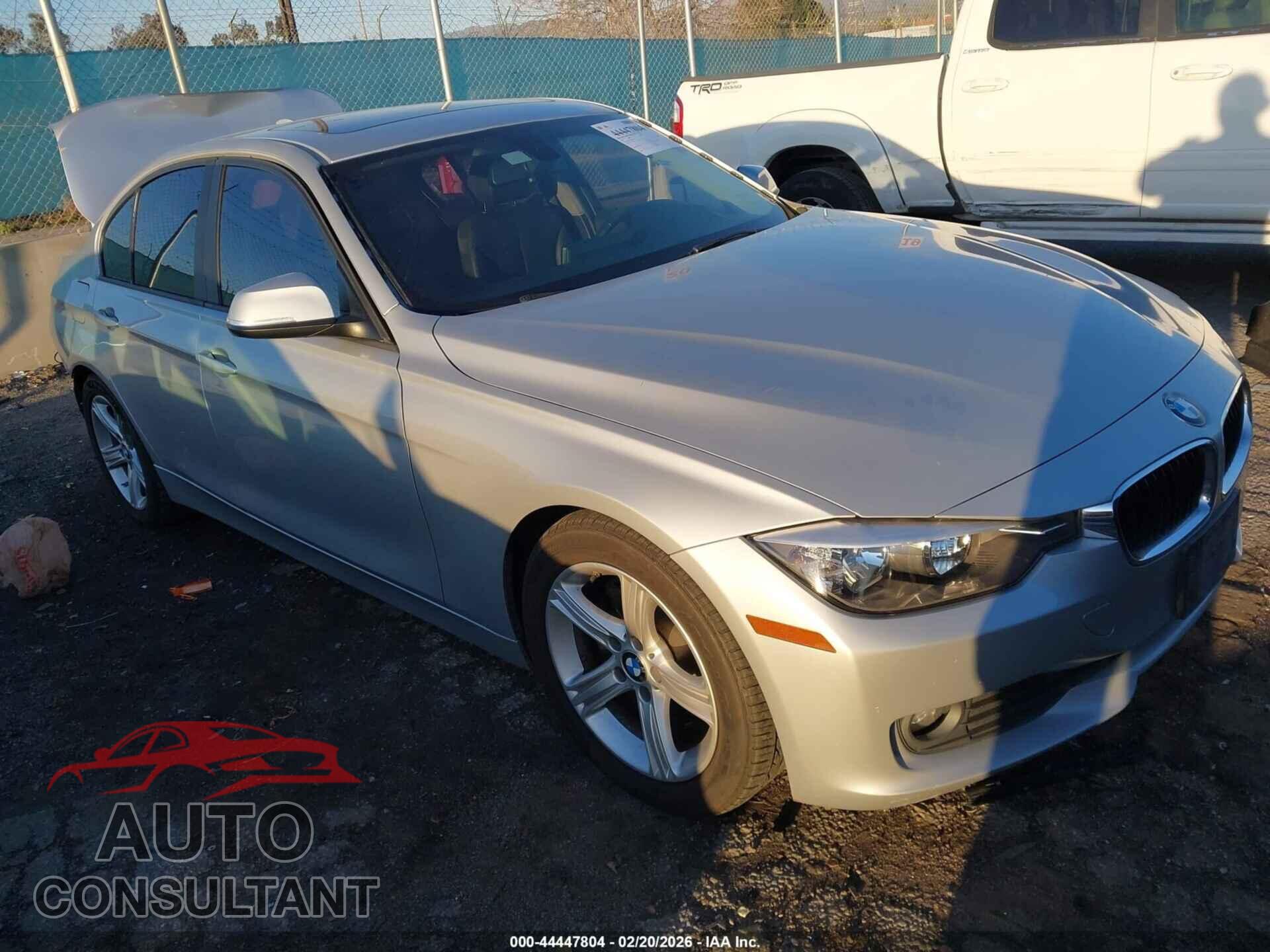 BMW 320I 2014 - WBA3B1C59EK133529