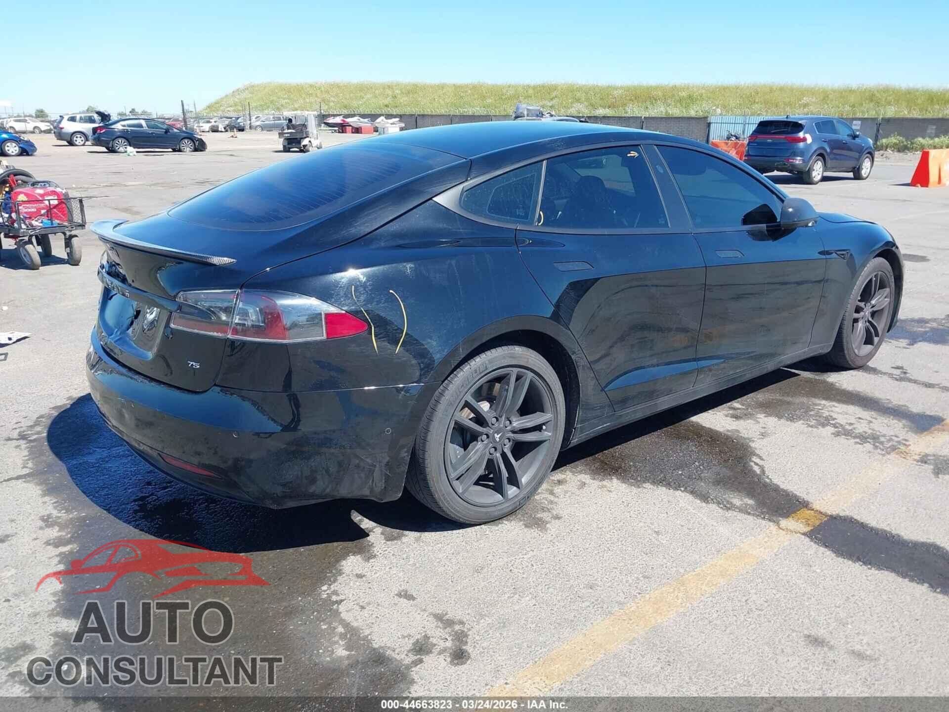 TESLA MODEL S 2017 - 5YJSA1E18HF202773