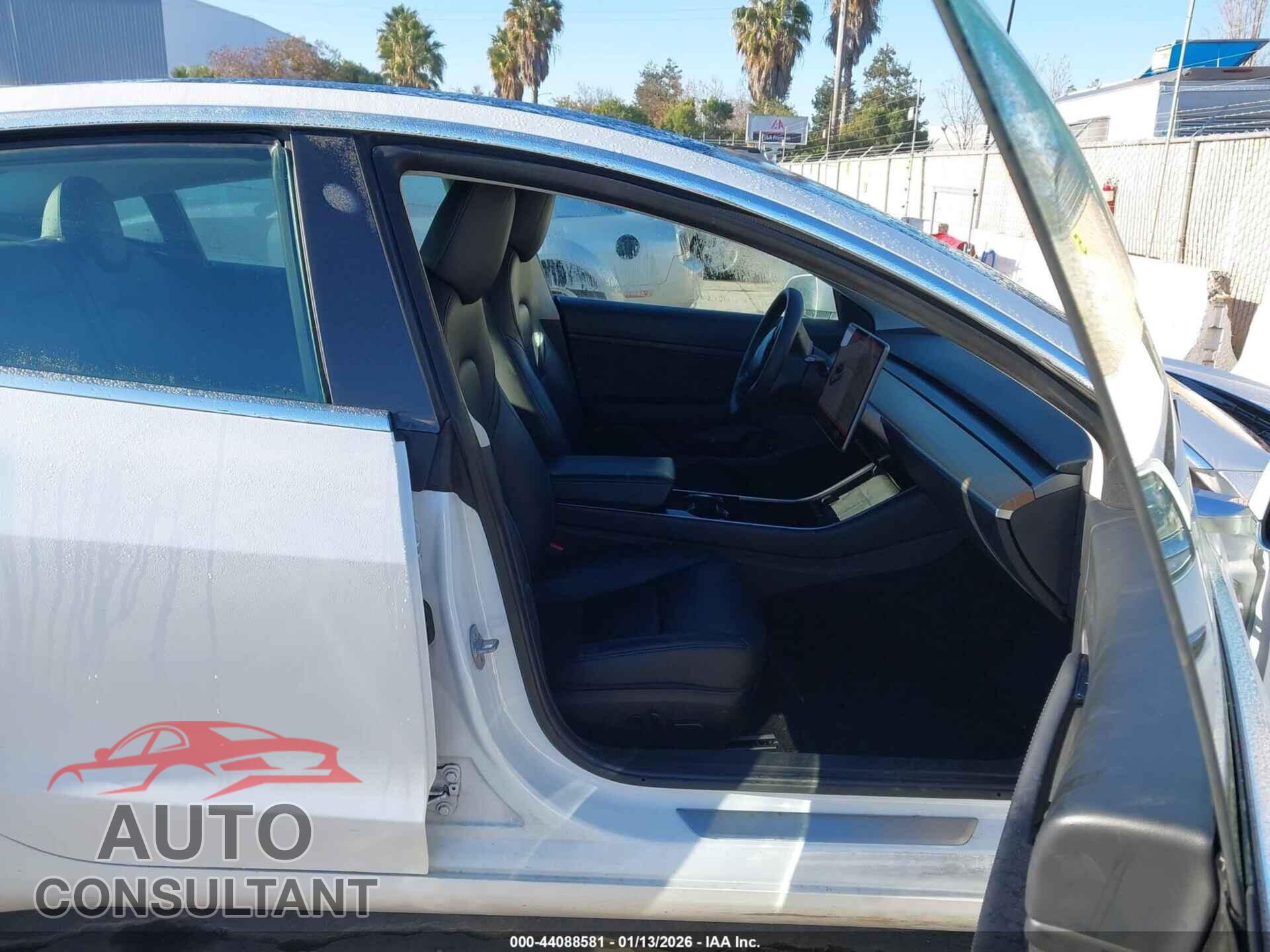 TESLA MODEL 3 2020 - 5YJ3E1EA2LF804599