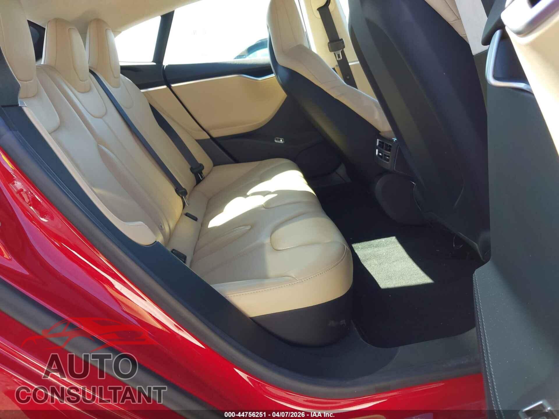 TESLA MODEL S 2015 - 5YJSA1H42FF084061