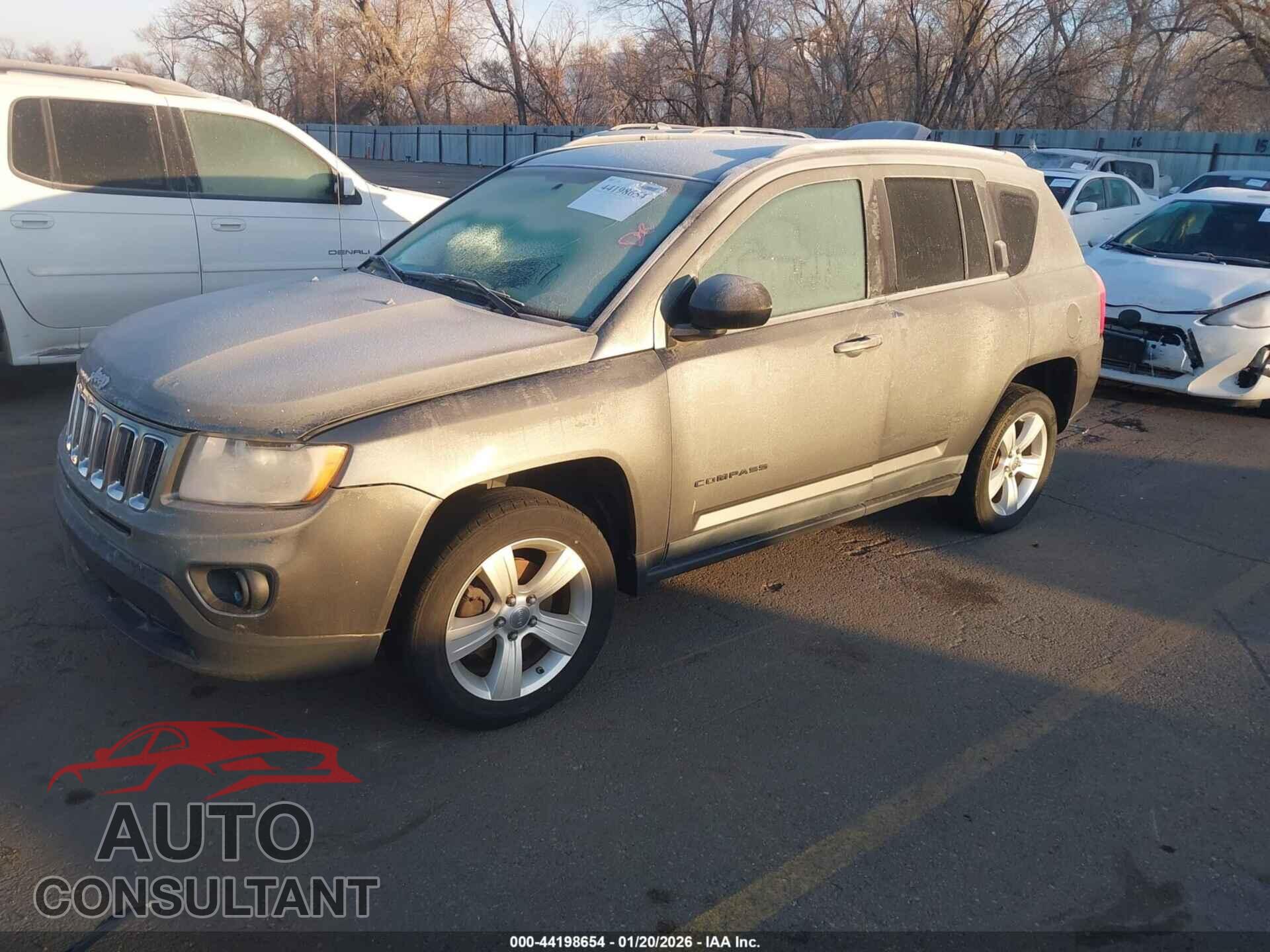 JEEP COMPASS 2011 - 1J4NT1FA4BD209590