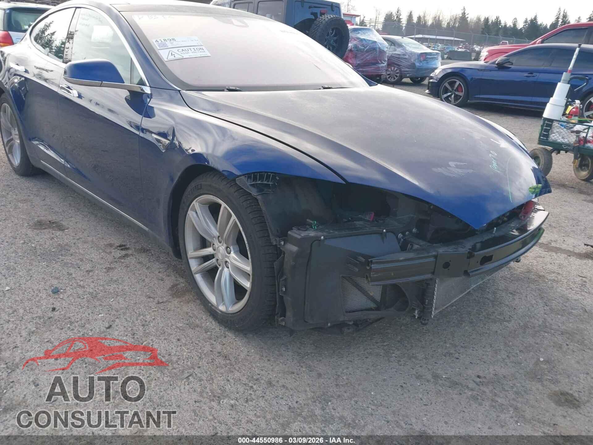 TESLA MODEL S 2015 - 5YJSA1S24FF086014