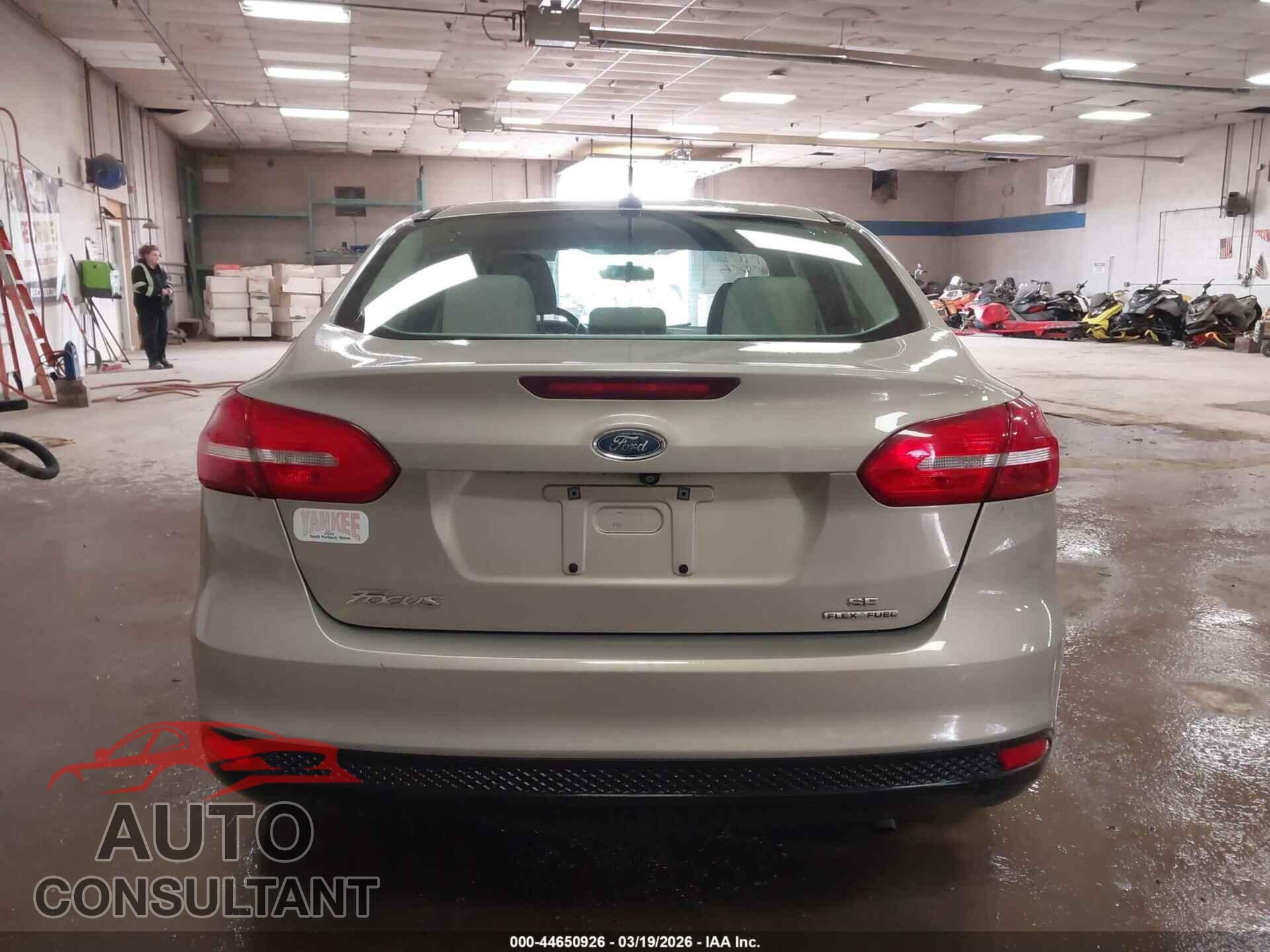 FORD FOCUS 2015 - 1FADP3F2XFL242587