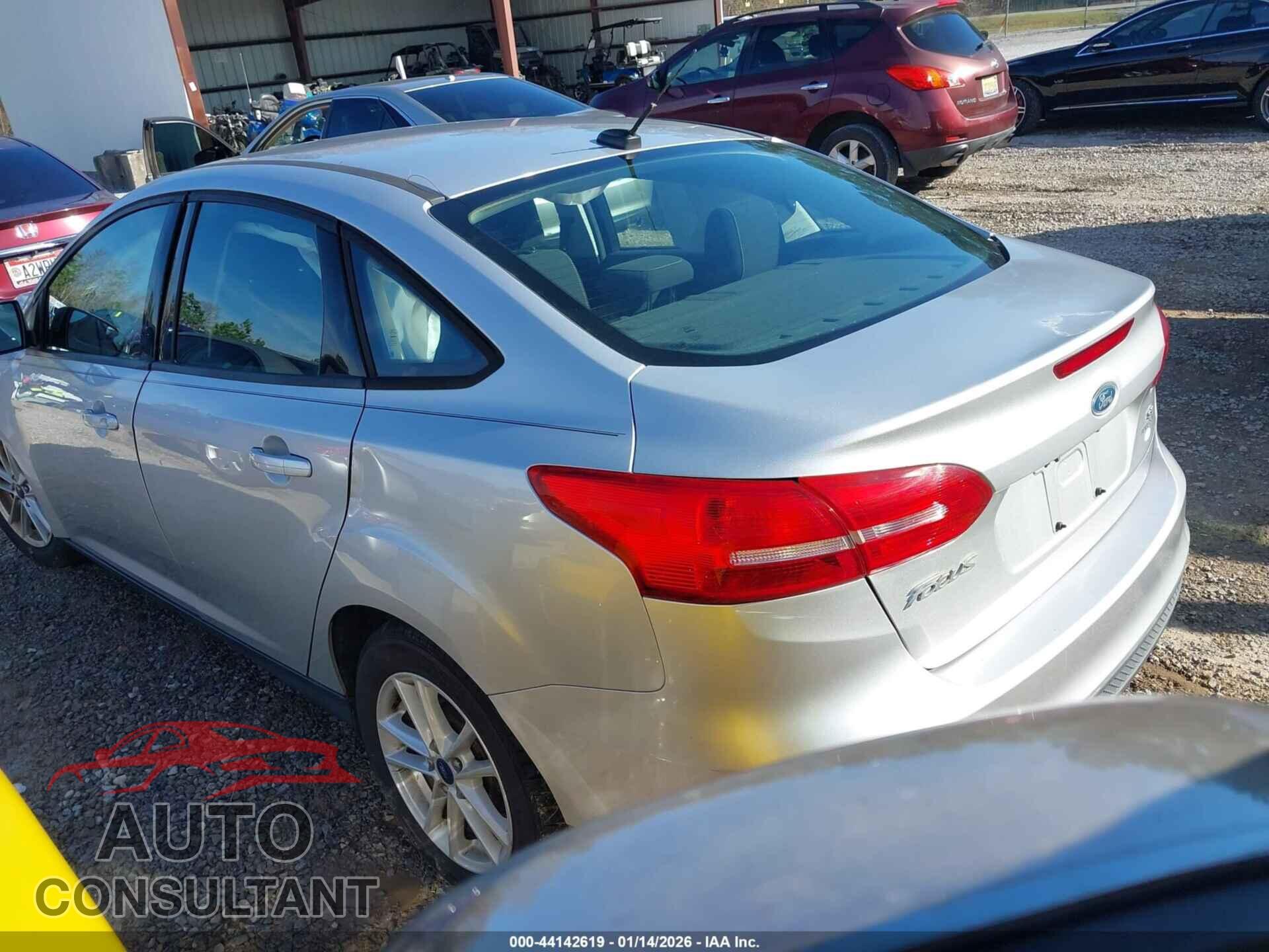 FORD FOCUS 2017 - 1FADP3F20HL266142