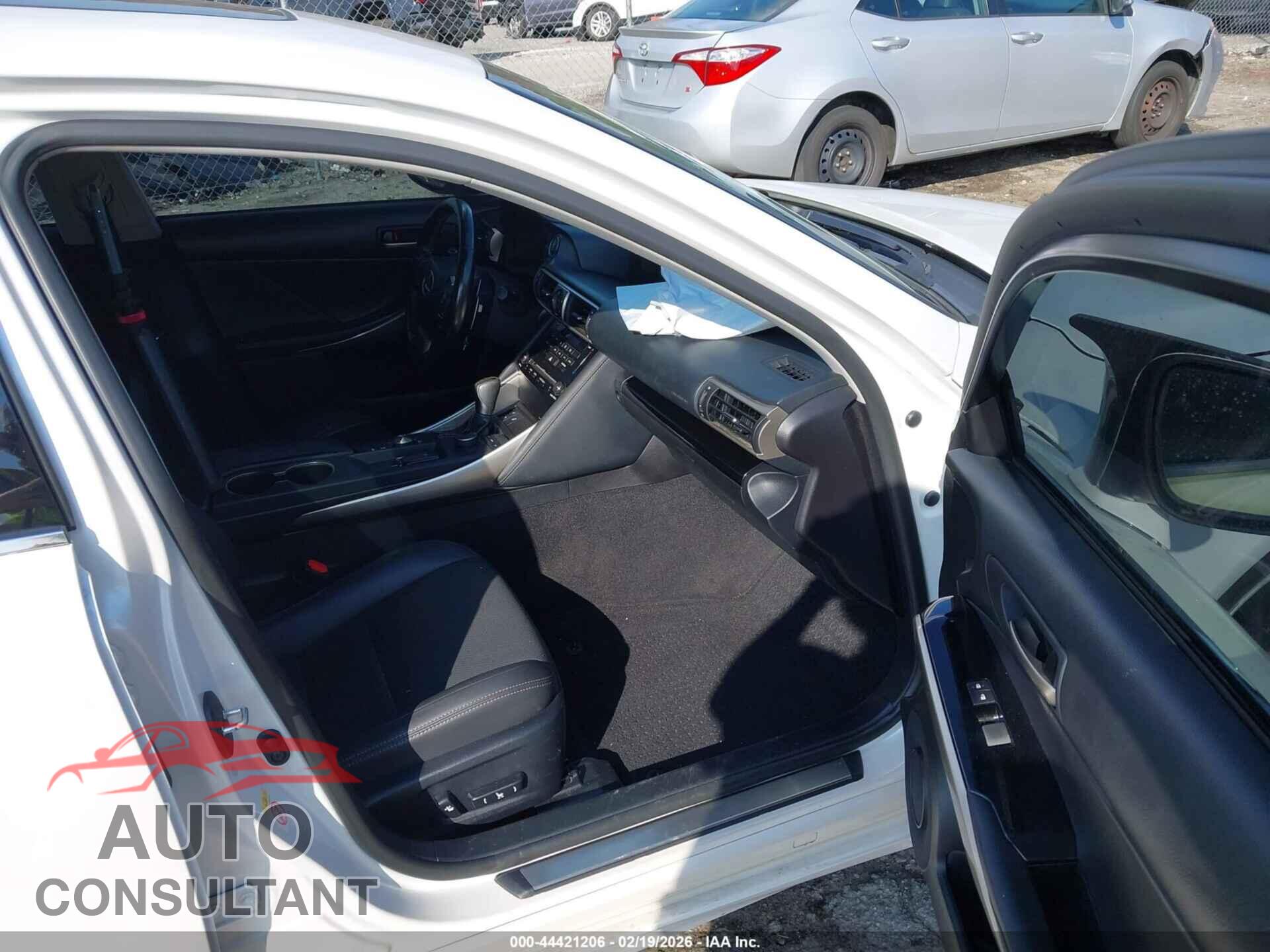 LEXUS IS 300 2017 - JTHCM1D27H5021508