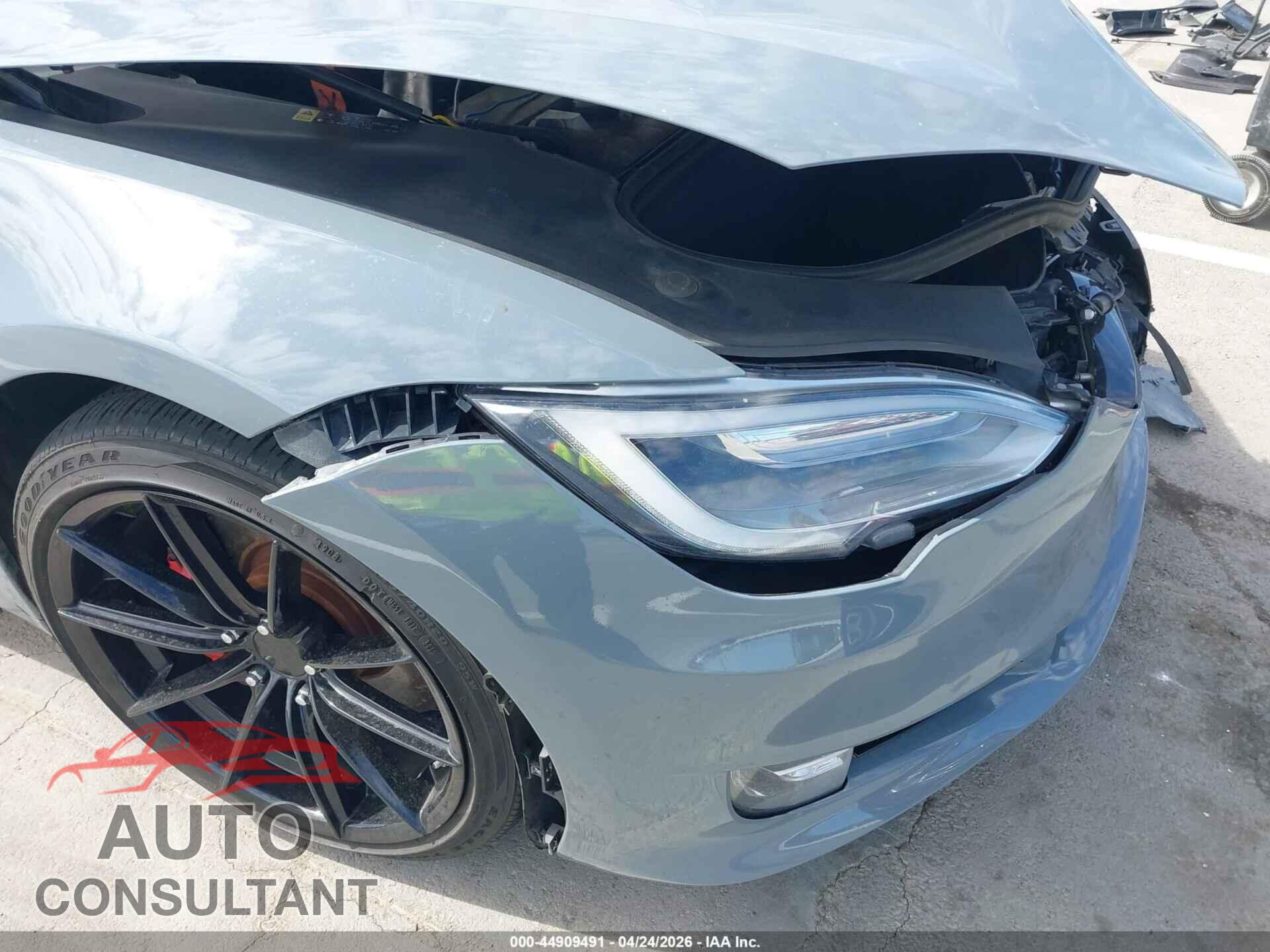 TESLA MODEL S 2017 - 5YJSA1E16HF215277