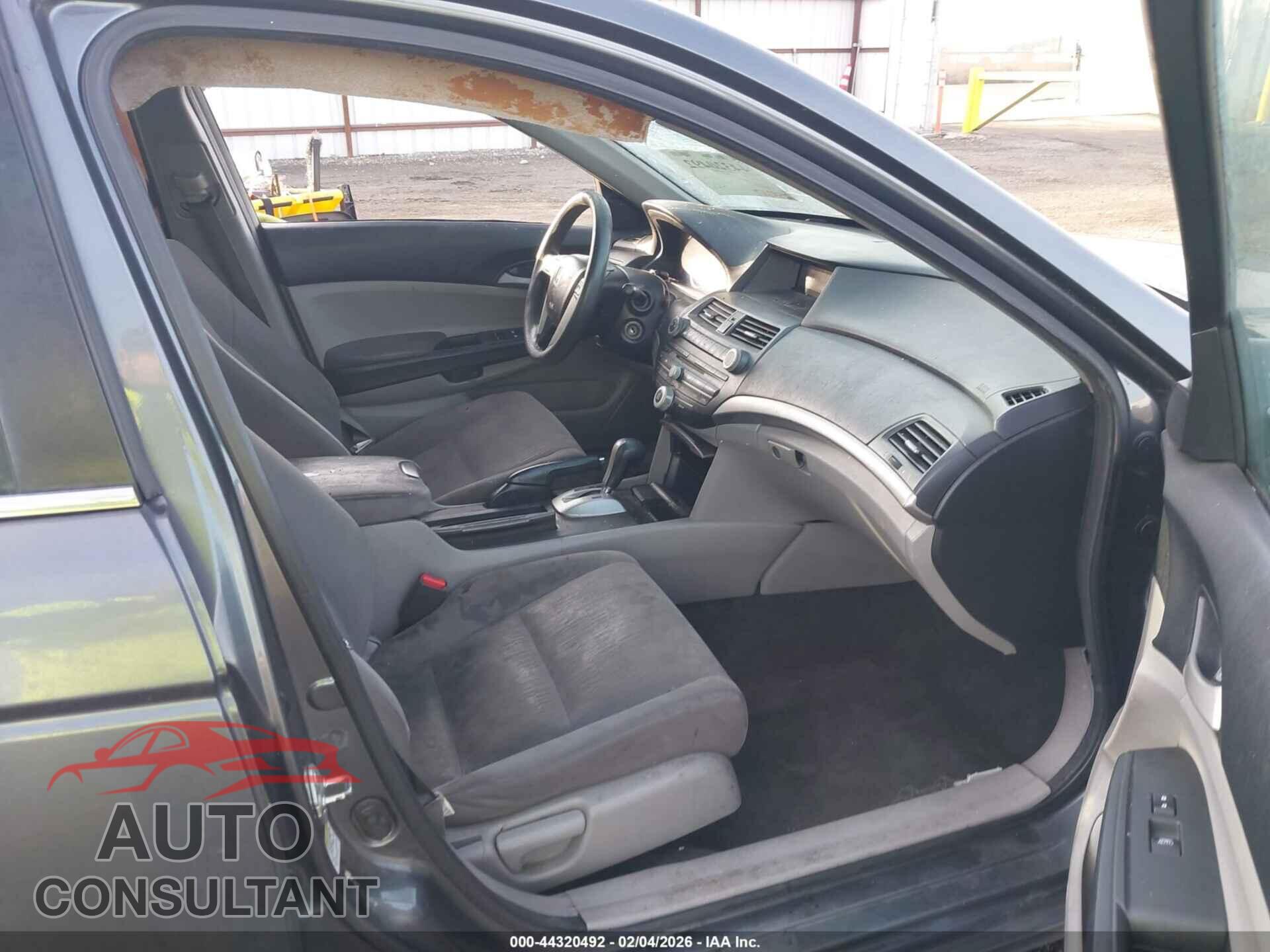 HONDA ACCORD 2011 - 1HGCP2F45BA017745