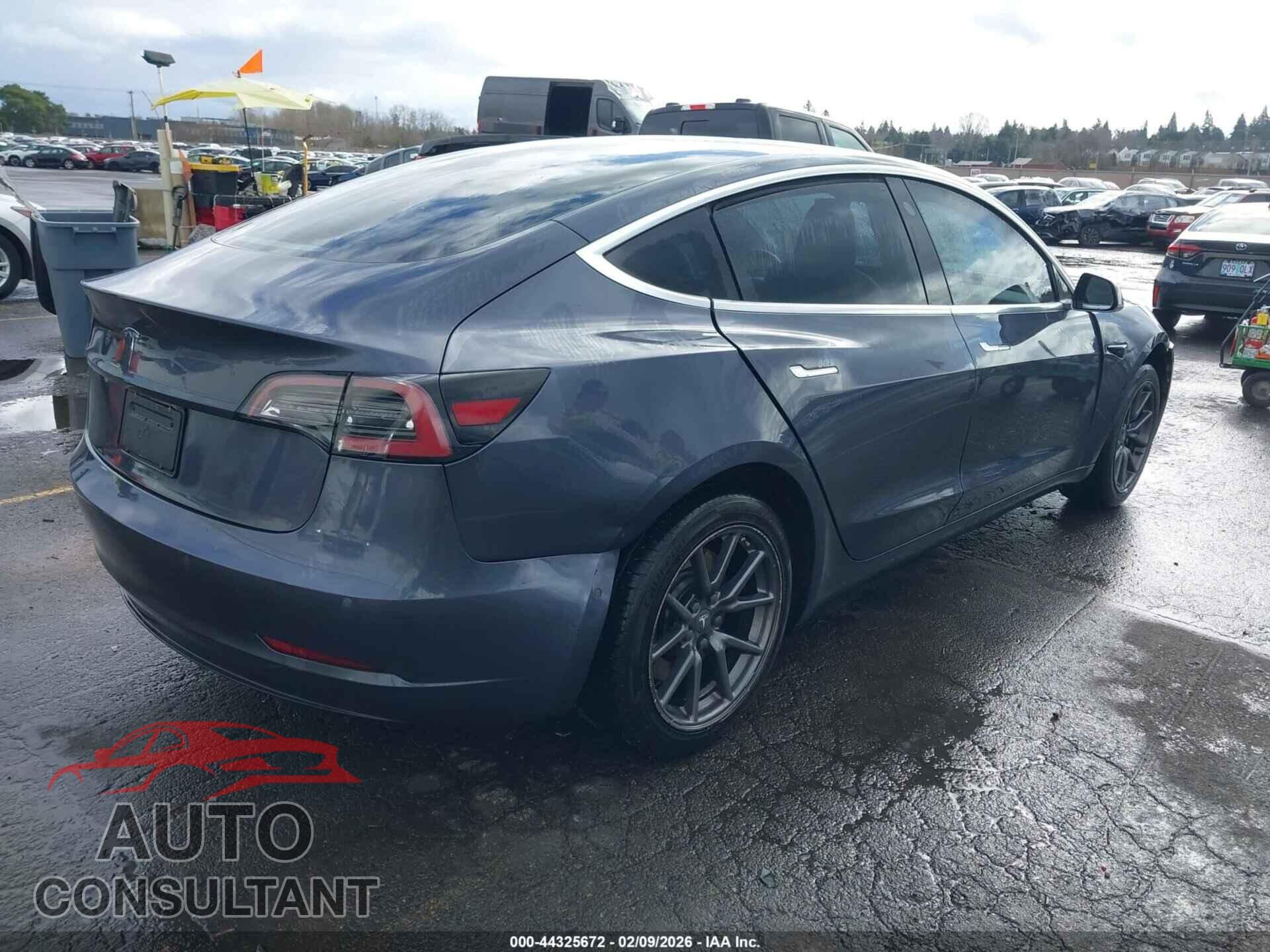 TESLA MODEL 3 2020 - 5YJ3E1EA4LF597178