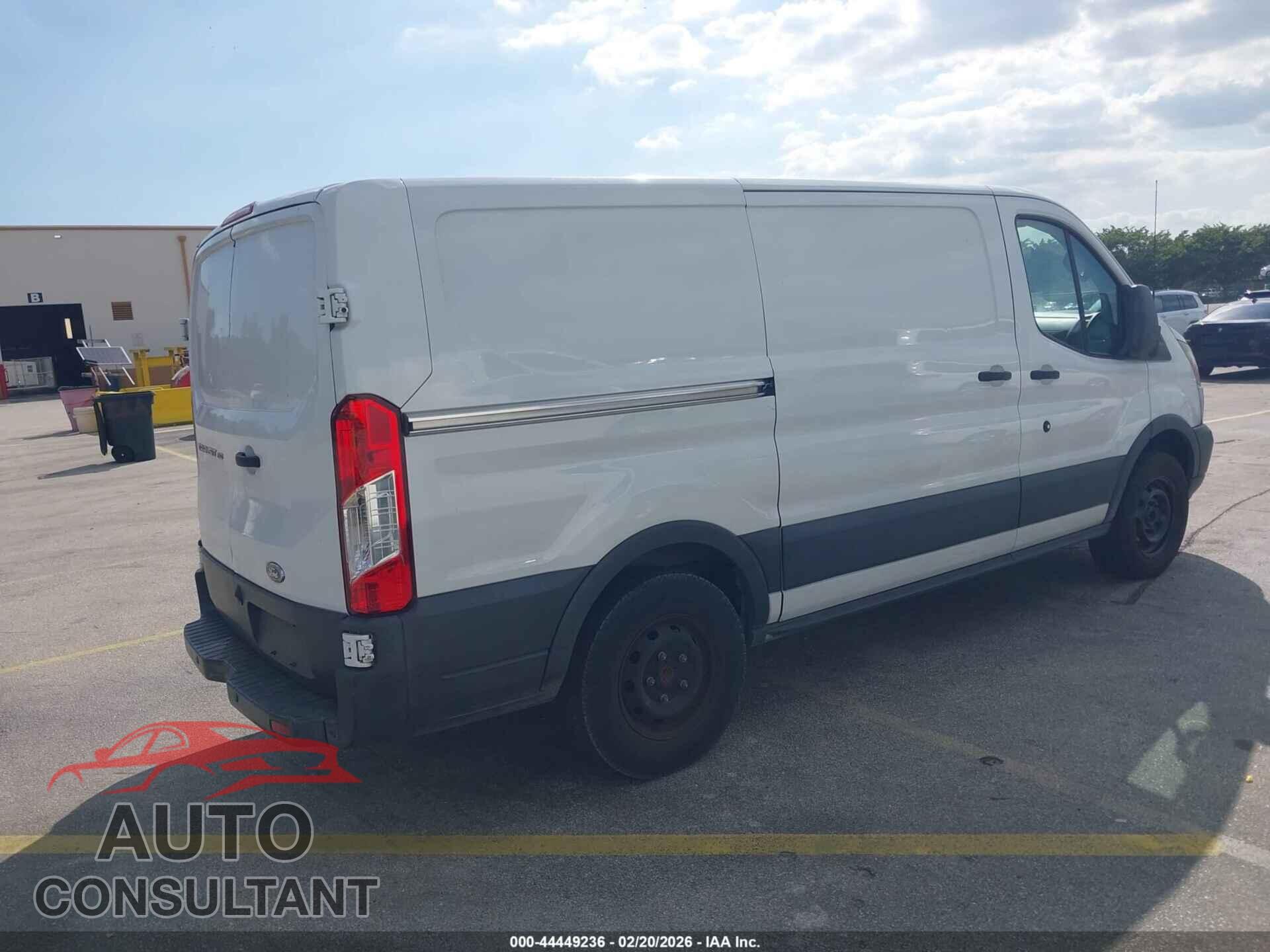 FORD TRANSIT-150 2017 - 1FTYE1YM8HKA38769