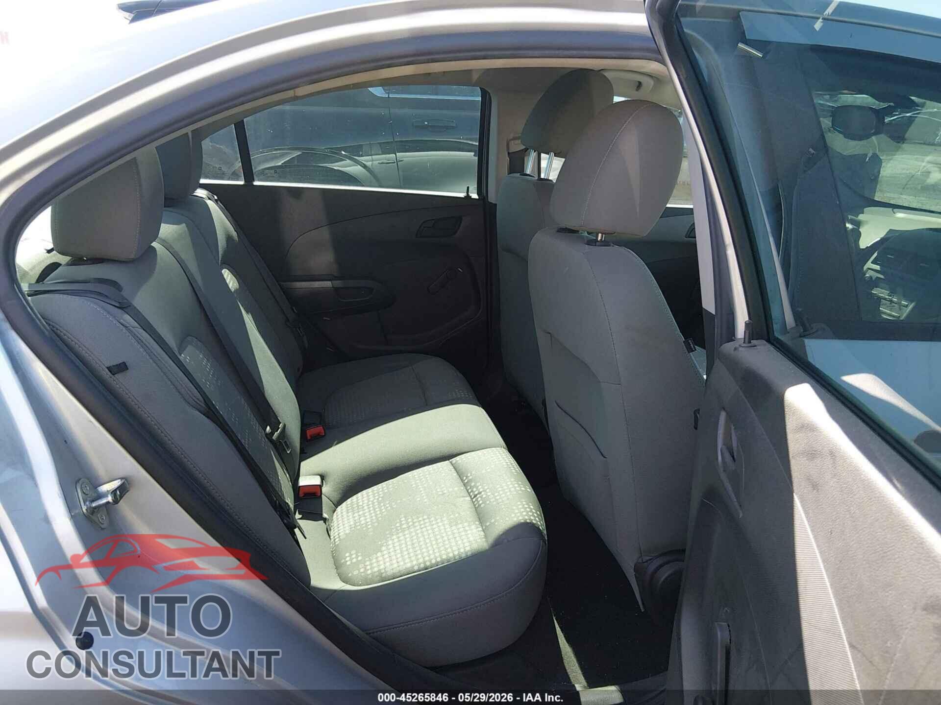 CHEVROLET SONIC 2015 - 1G1JA5SG9F4140504