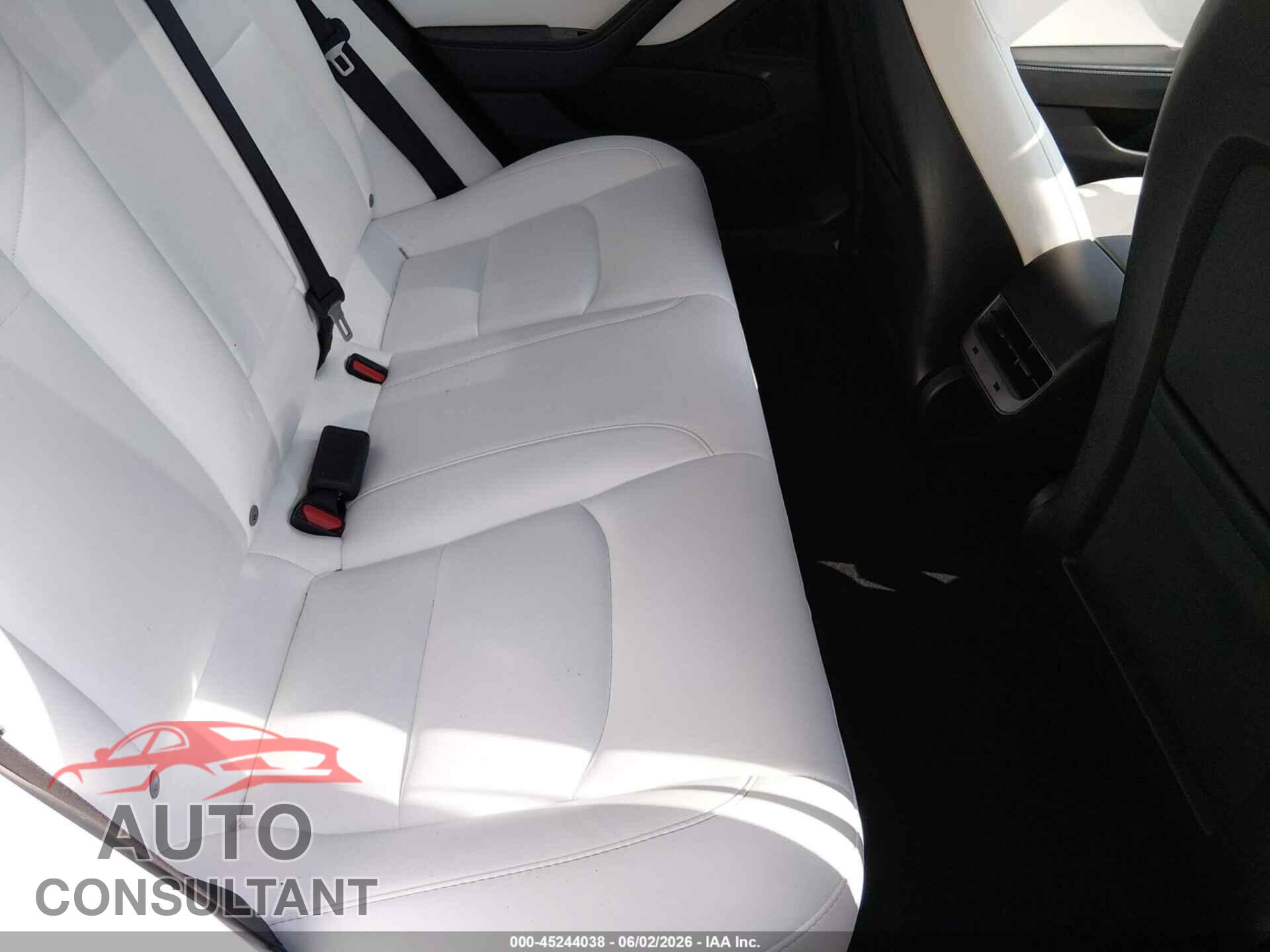 TESLA MODEL 3 2019 - 5YJ3E1EB4KF469949