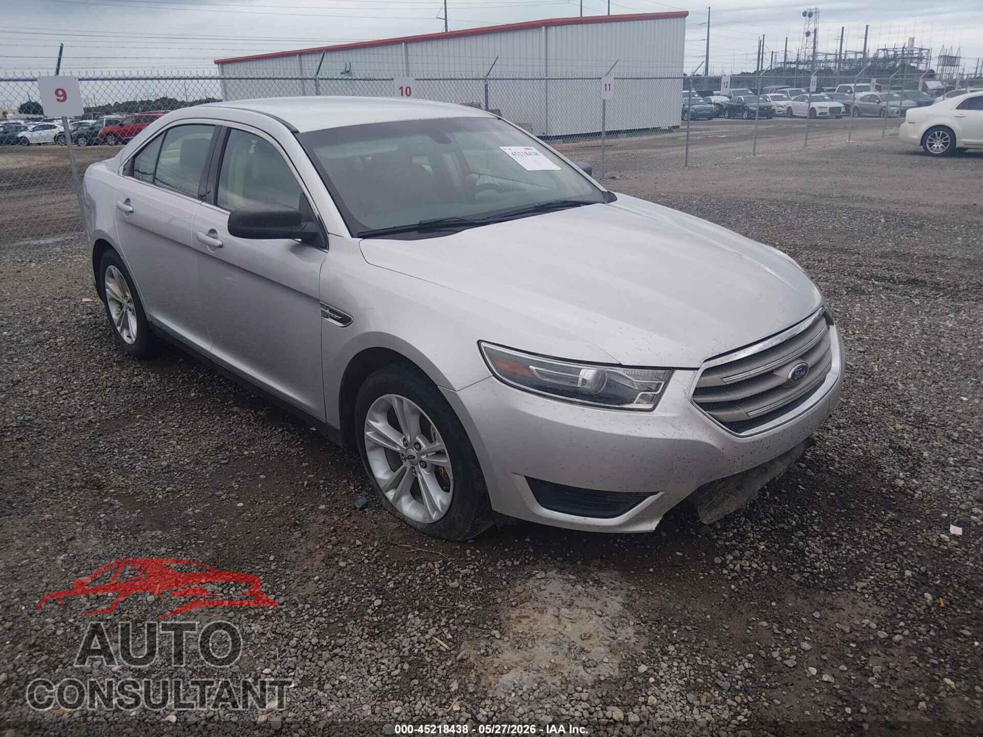 FORD TAURUS 2017 - 1FAHP2D83HG136920