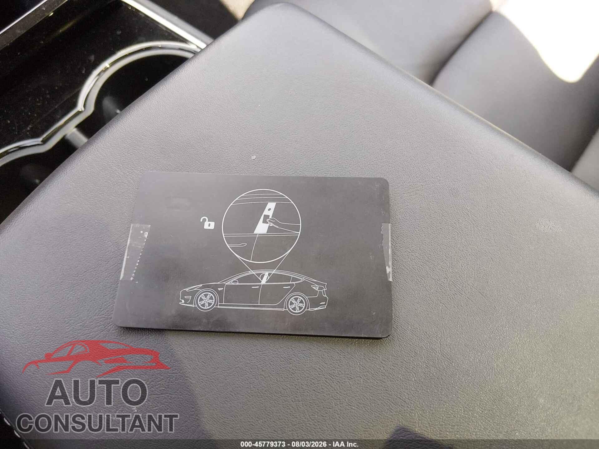 TESLA MODEL 3 2018 - 5YJ3E1EA9JF033992