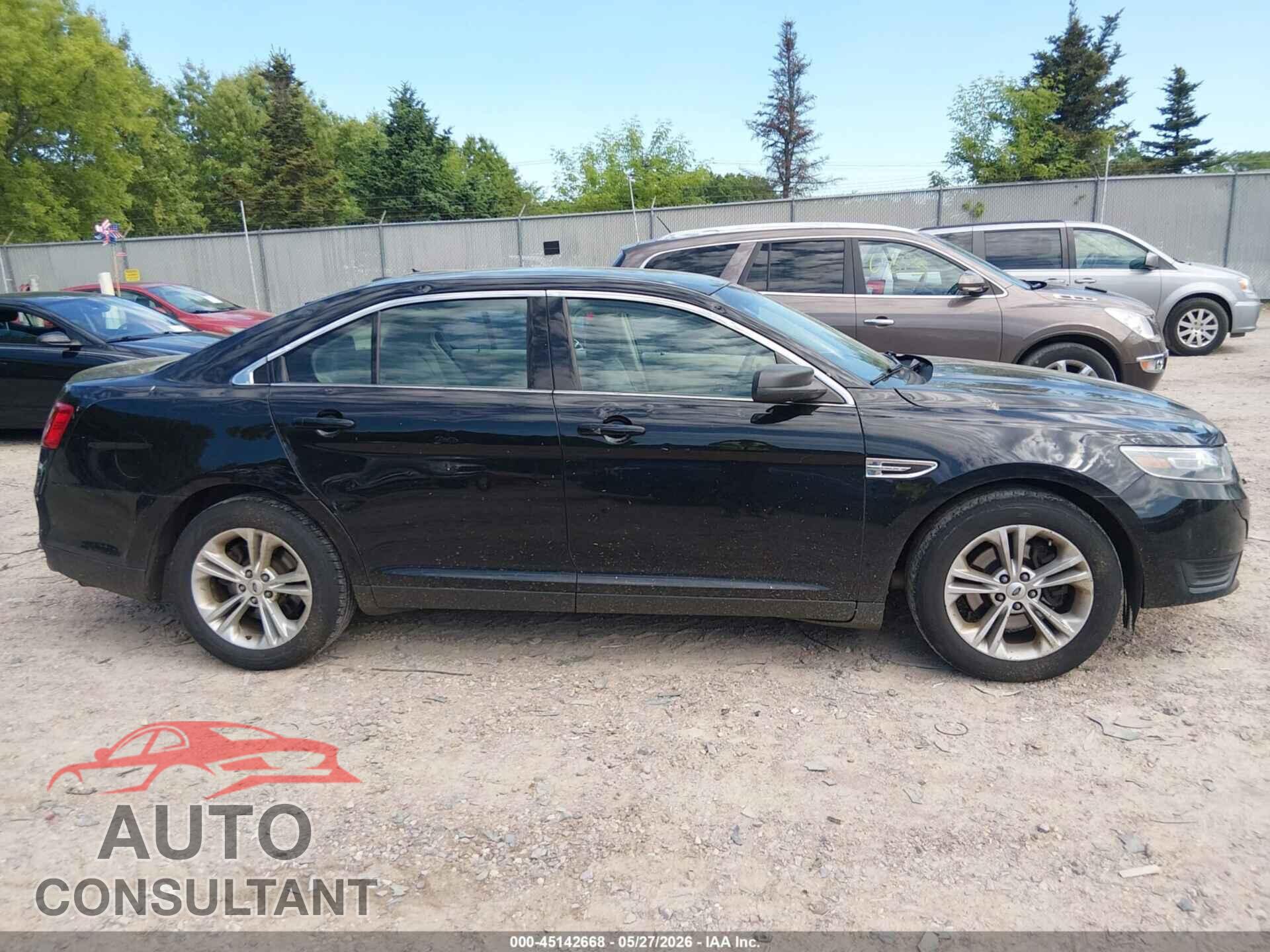 FORD TAURUS 2018 - 1FAHP2D86JG115422