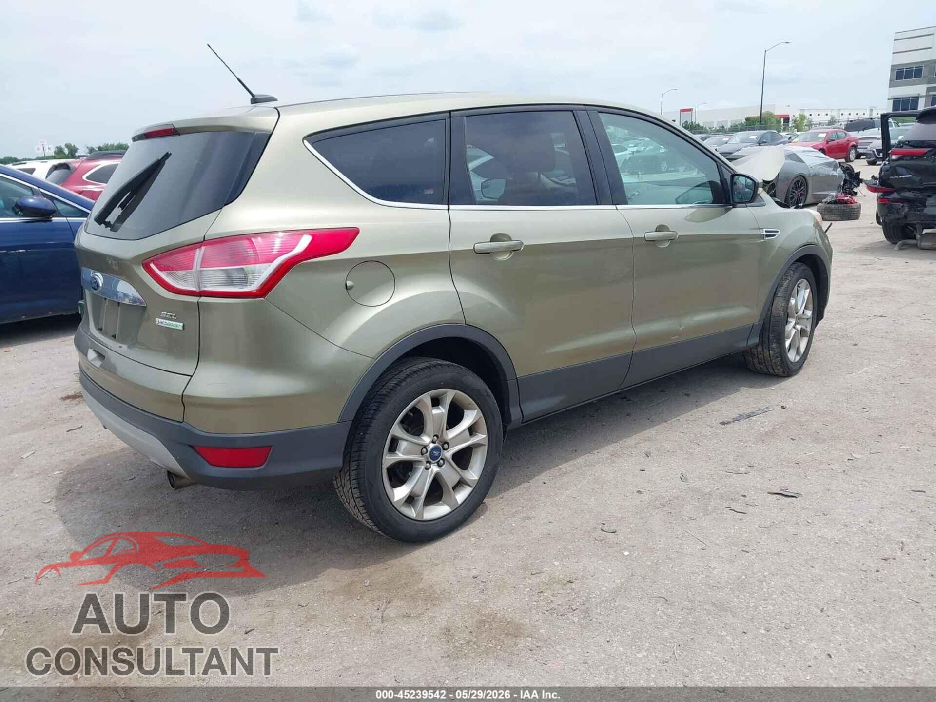 FORD ESCAPE 2013 - 1FMCU0H90DUB17480