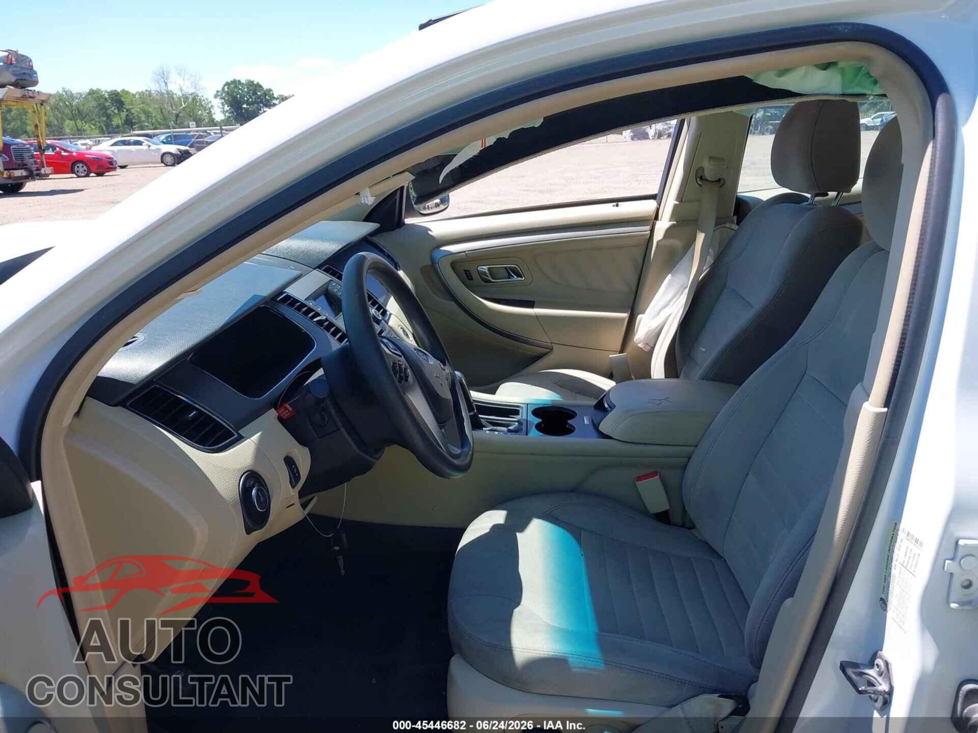 FORD TAURUS 2017 - 1FAHP2D81HG145275