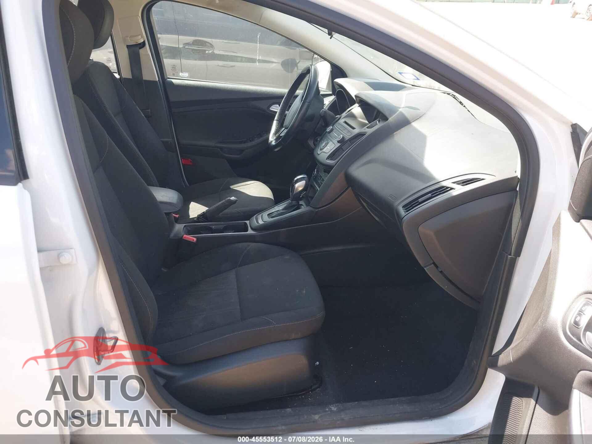 FORD FOCUS 2015 - 1FADP3F22FL384657