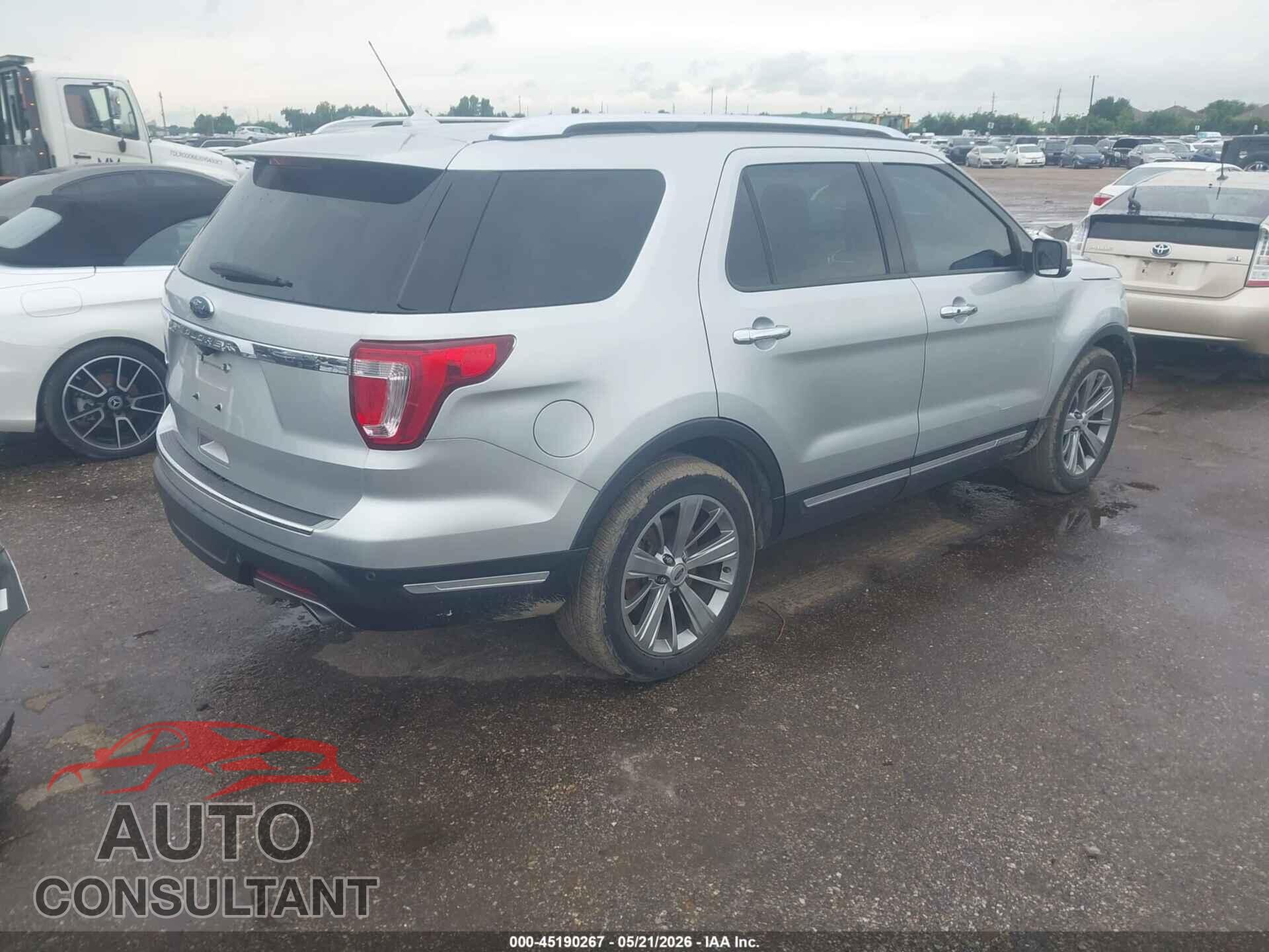 FORD EXPLORER 2018 - 1FM5K7F81JGB33036