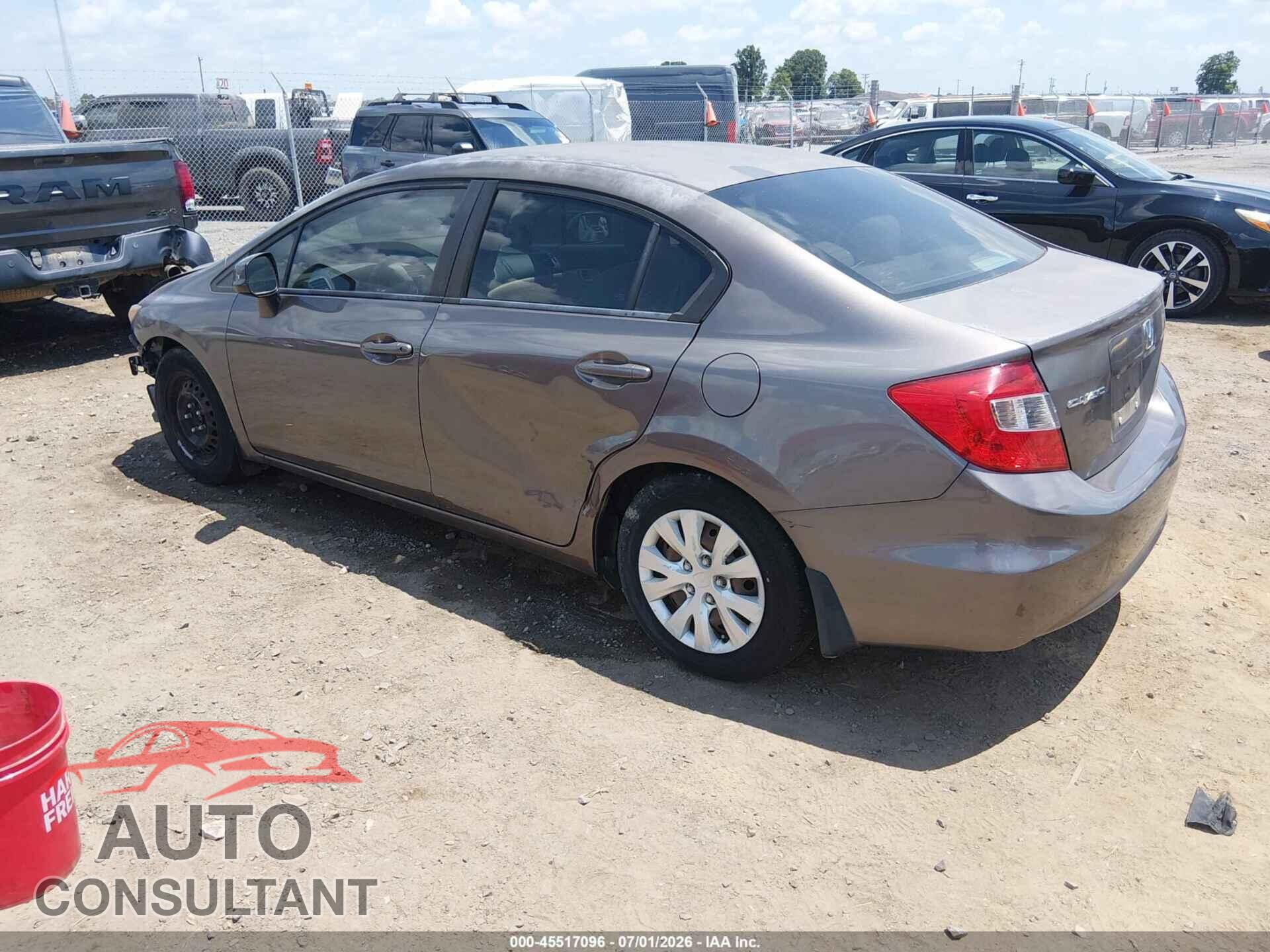 HONDA CIVIC 2012 - 2HGFB2F53CH526028