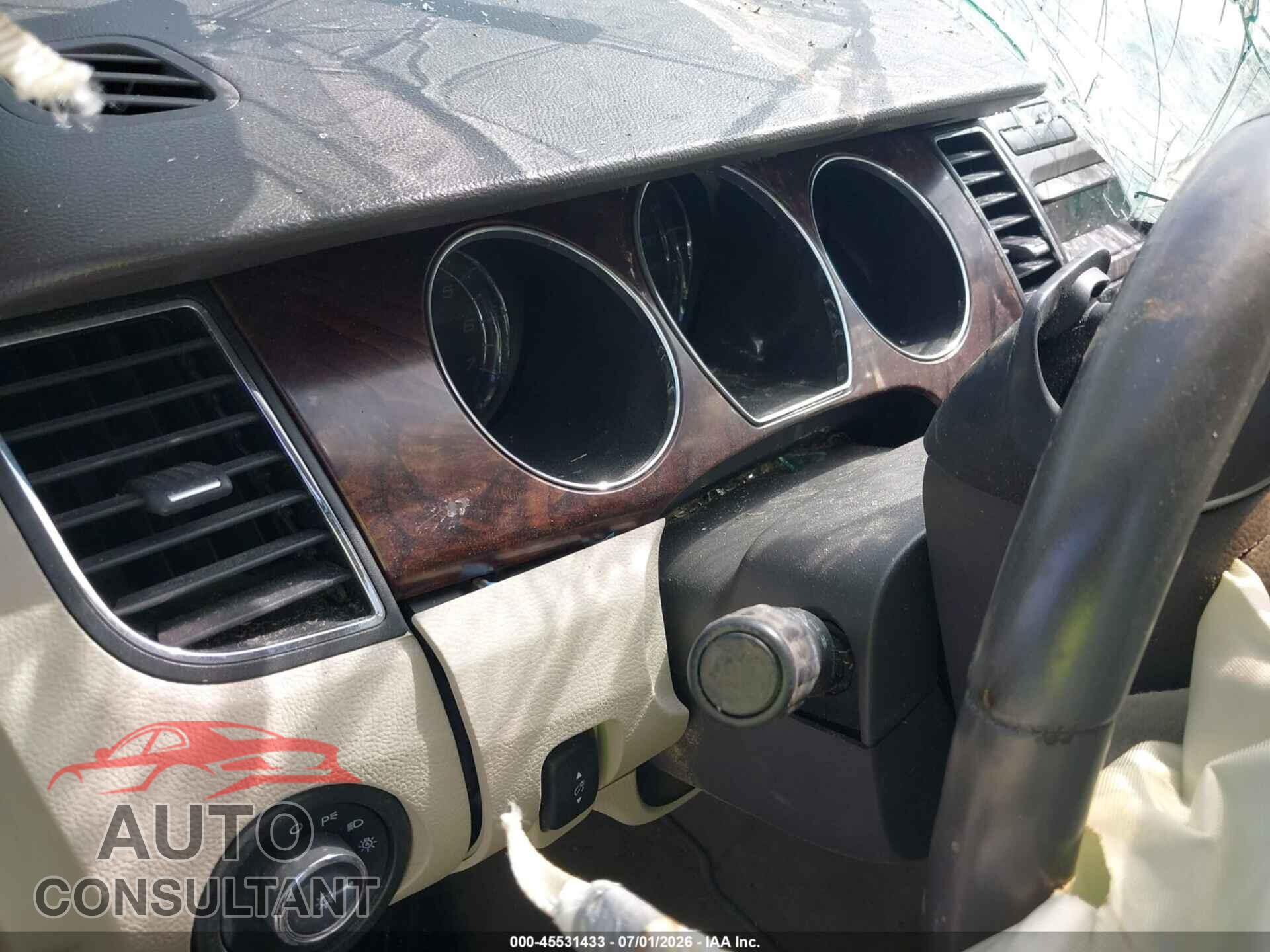 FORD TAURUS 2011 - 1FAHP2EW2BG124715