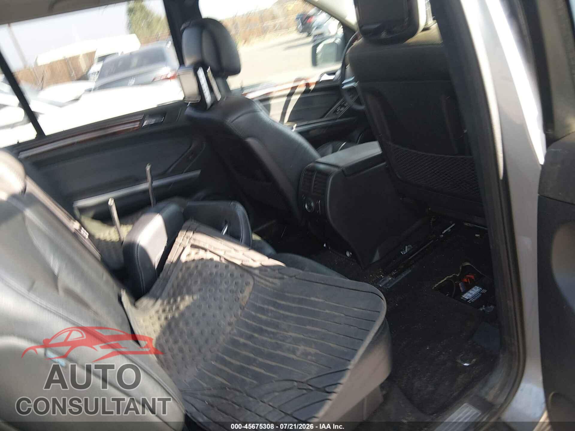 MERCEDES-BENZ GL 550 2011 - 4JGBF8GEXBA683082