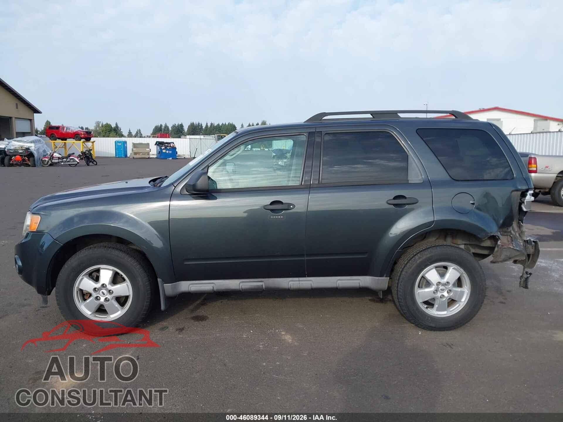 FORD ESCAPE 2009 - 1FMCU03749KB28362