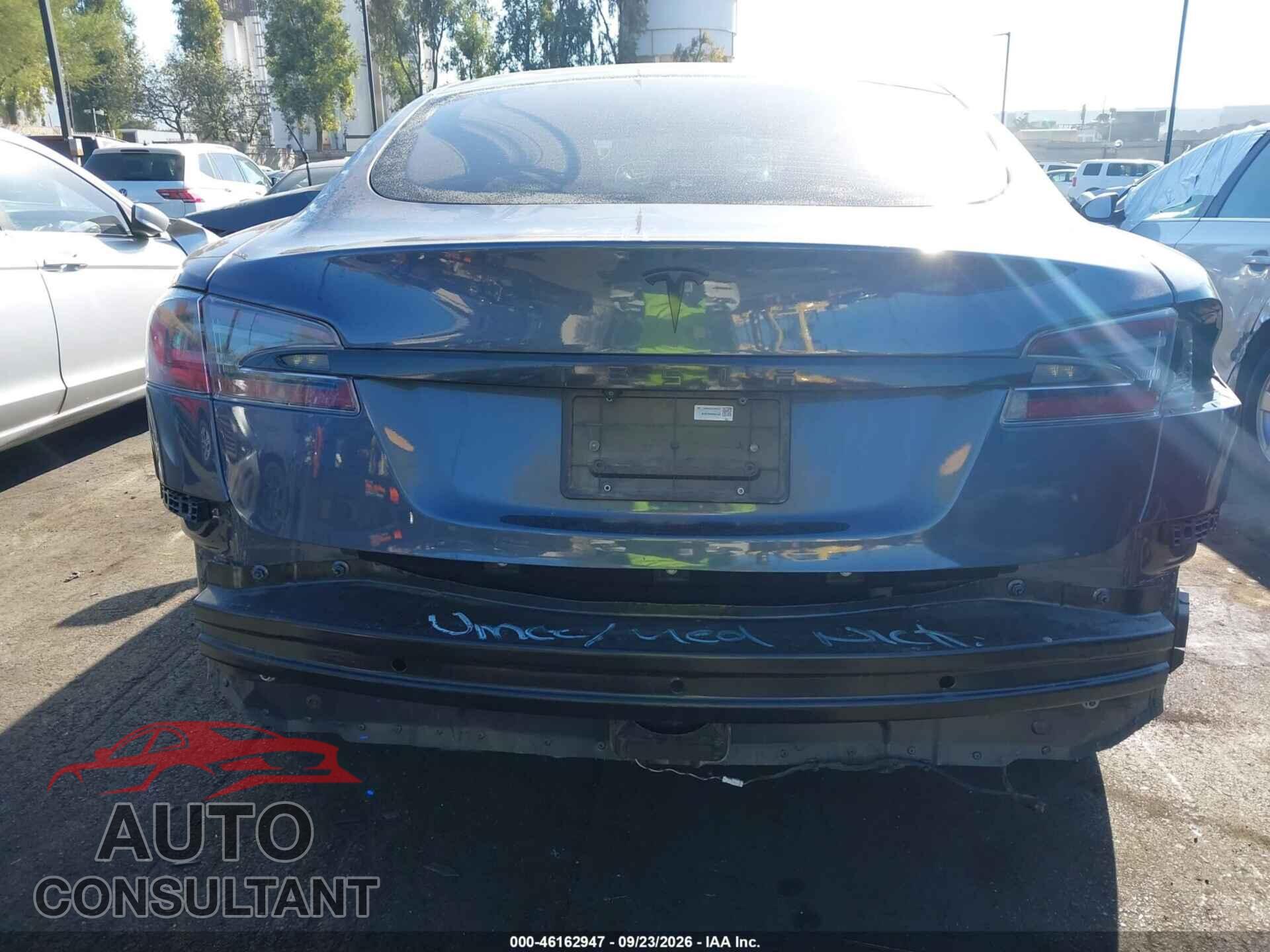 TESLA MODEL S 2020 - 5YJSA1E29LF379723