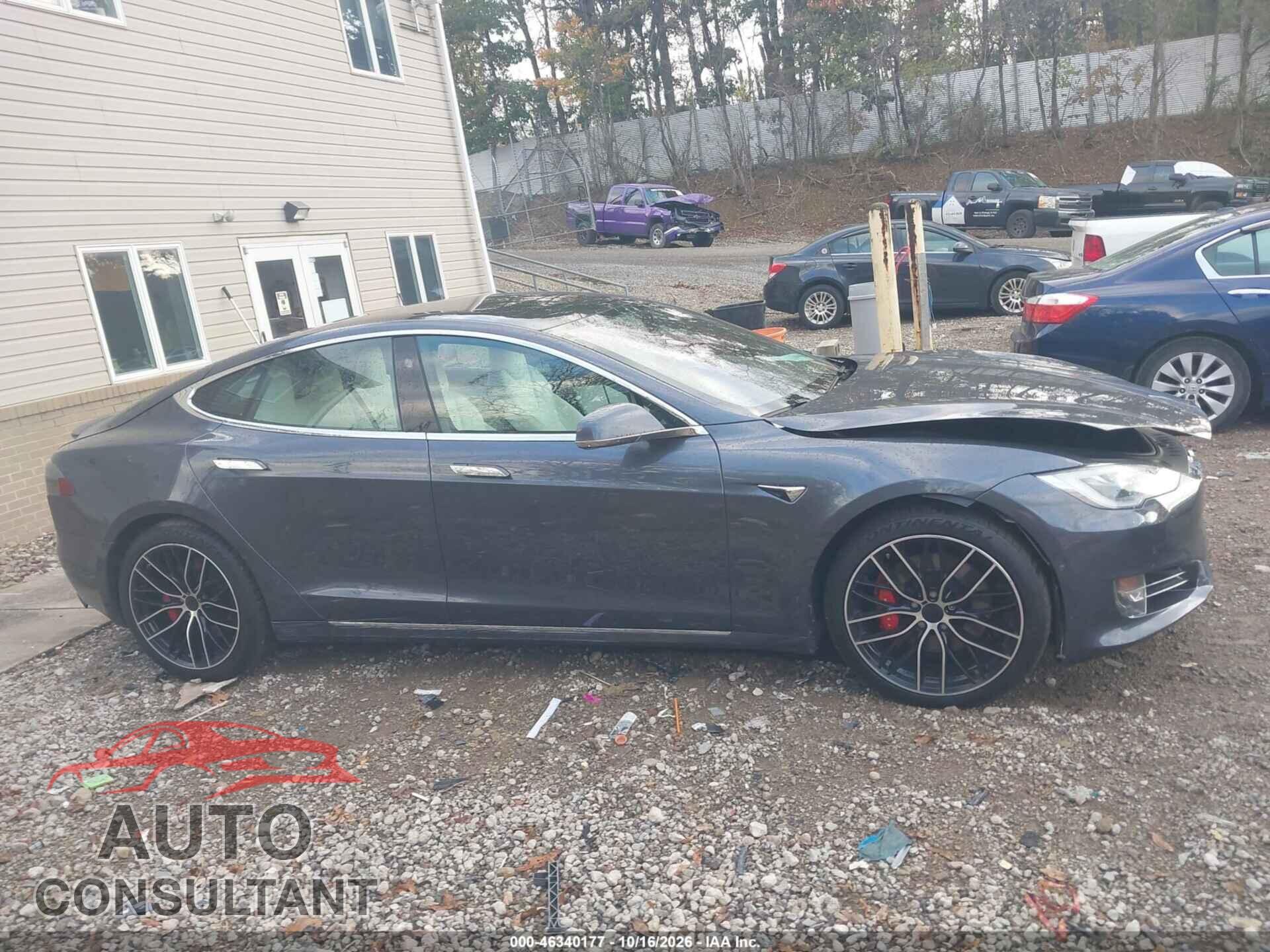 TESLA MODEL S 2018 - 5YJSA1E46JF295468