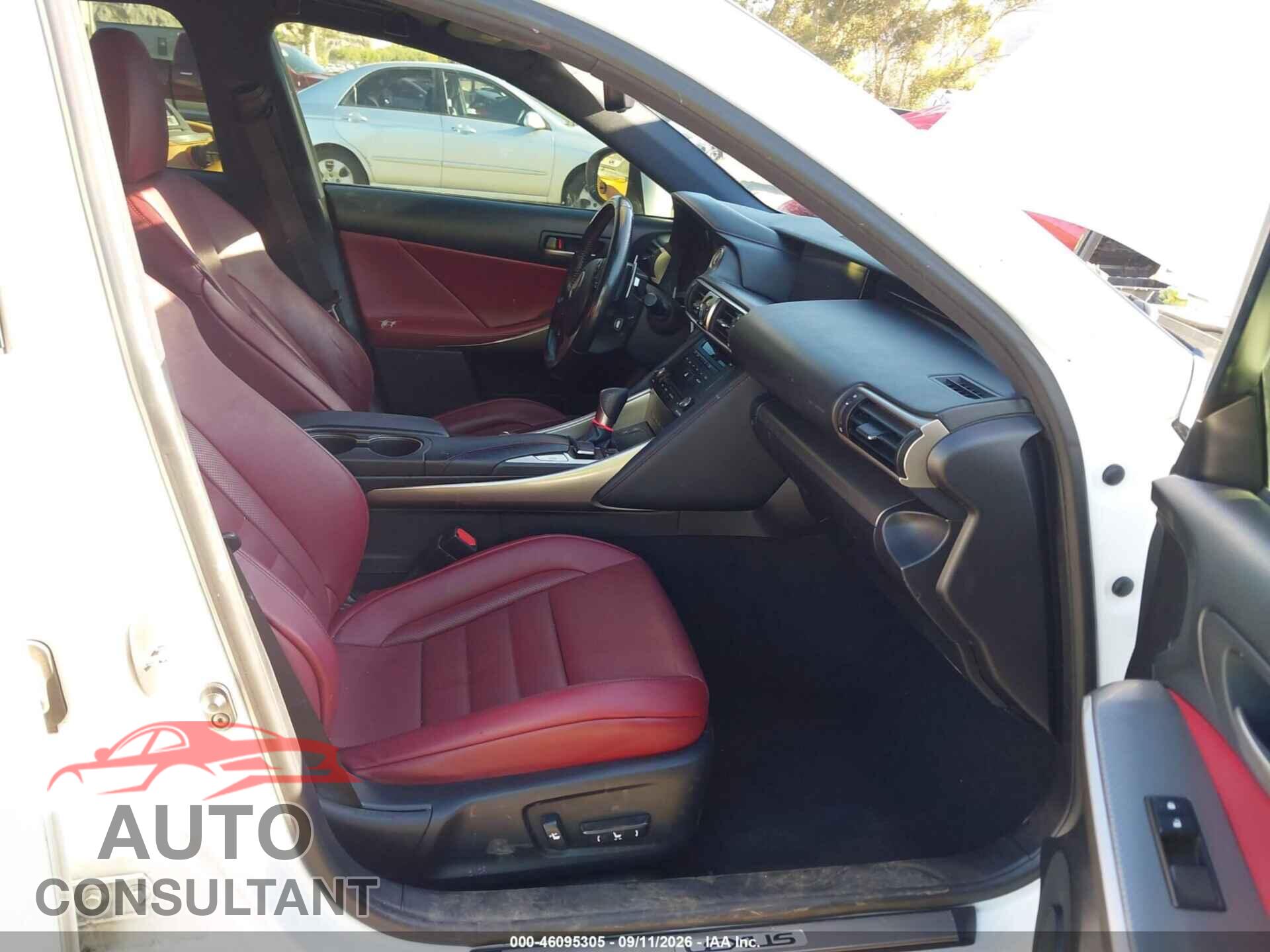 LEXUS IS 200T 2017 - JTHBA1D24H5051263