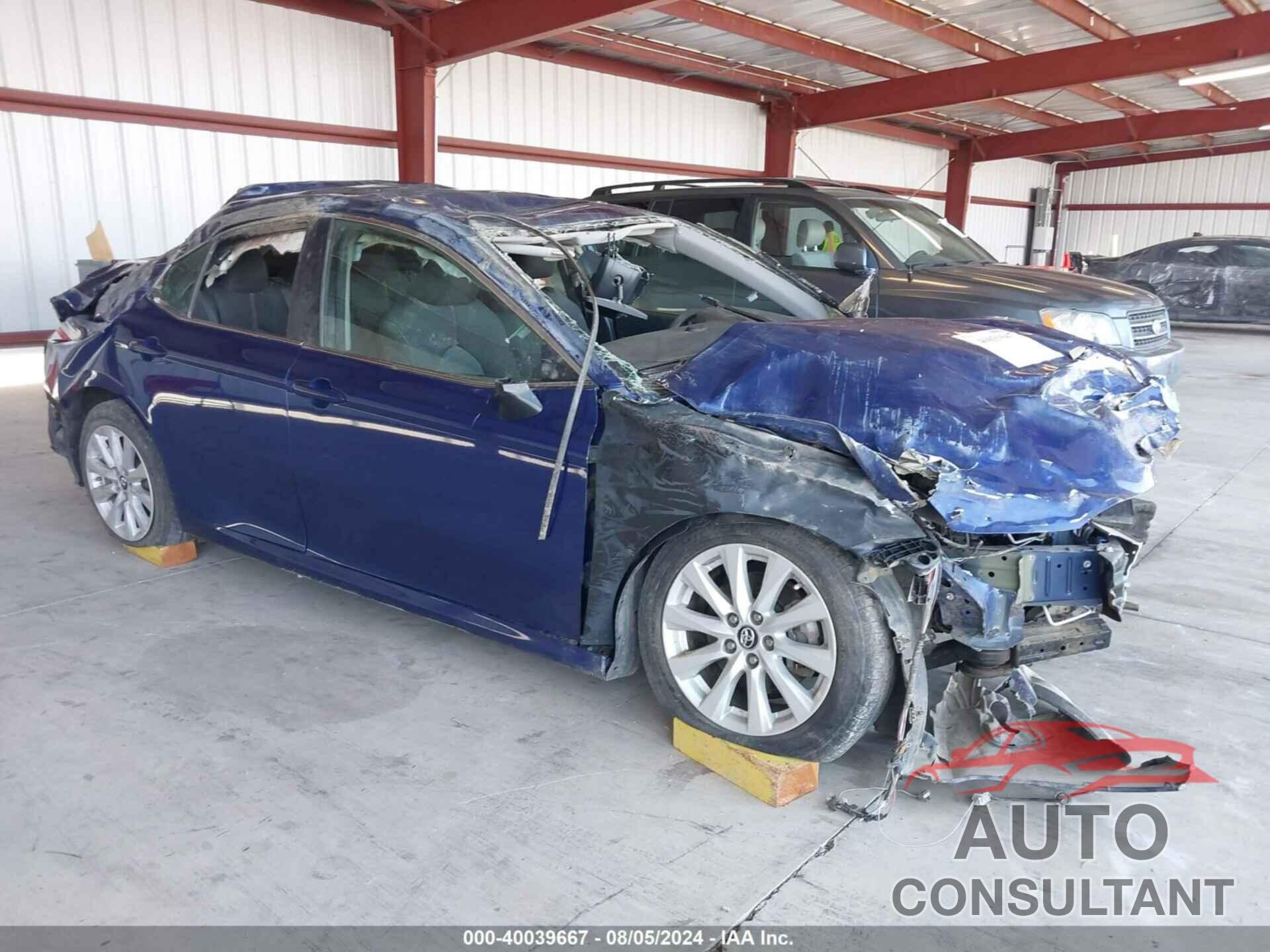 TOYOTA CAMRY 2018 - 4T1B11HK5JU636338