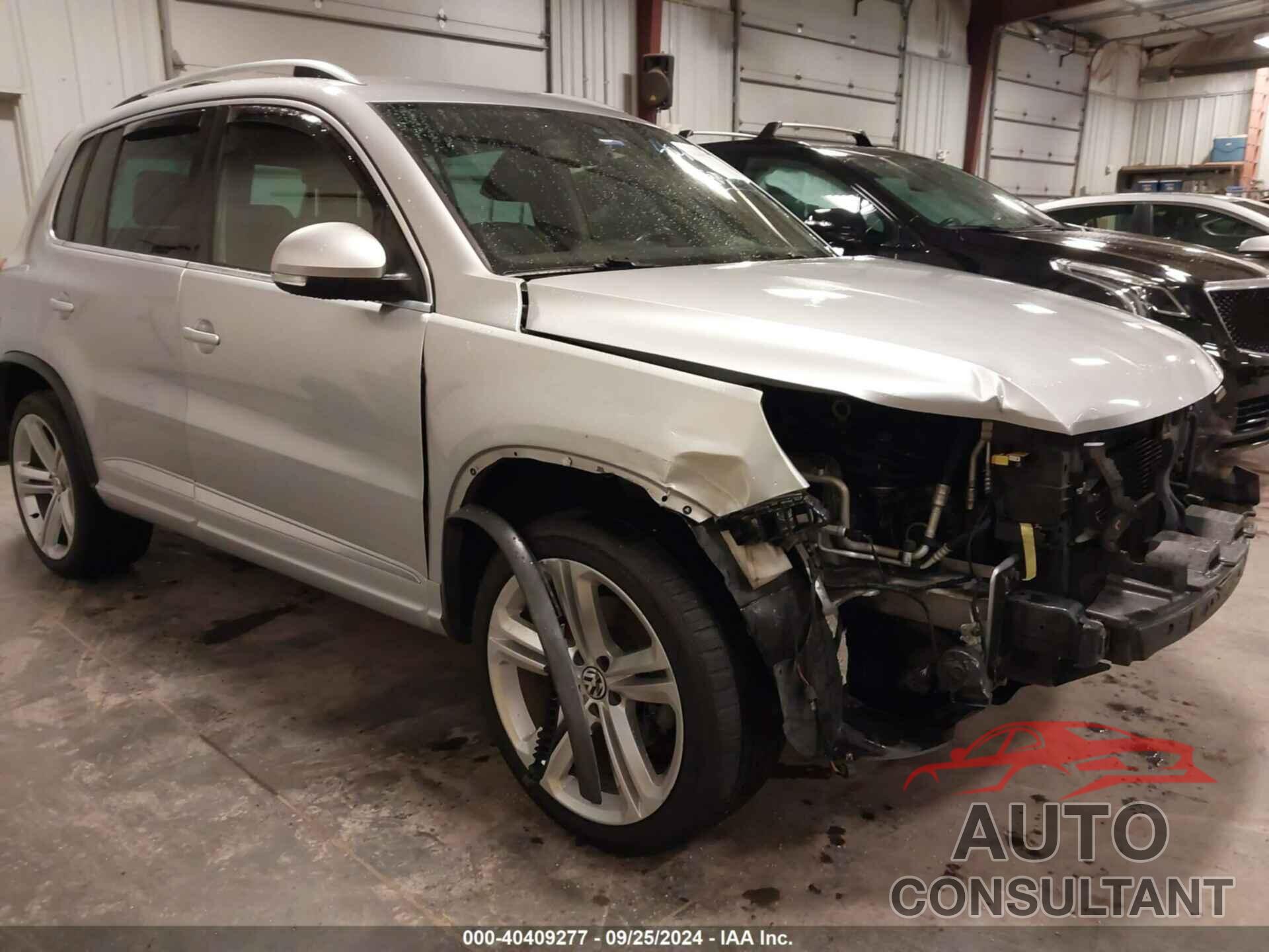 VOLKSWAGEN TIGUAN 2016 - WVGAV7AX7GW603962