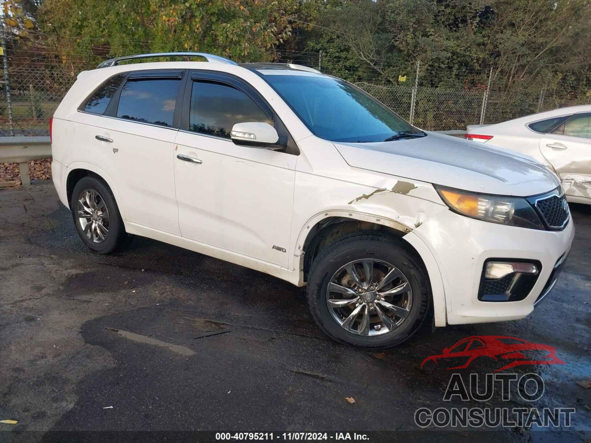 KIA SORENTO 2011 - 5XYKWDA28BG145797