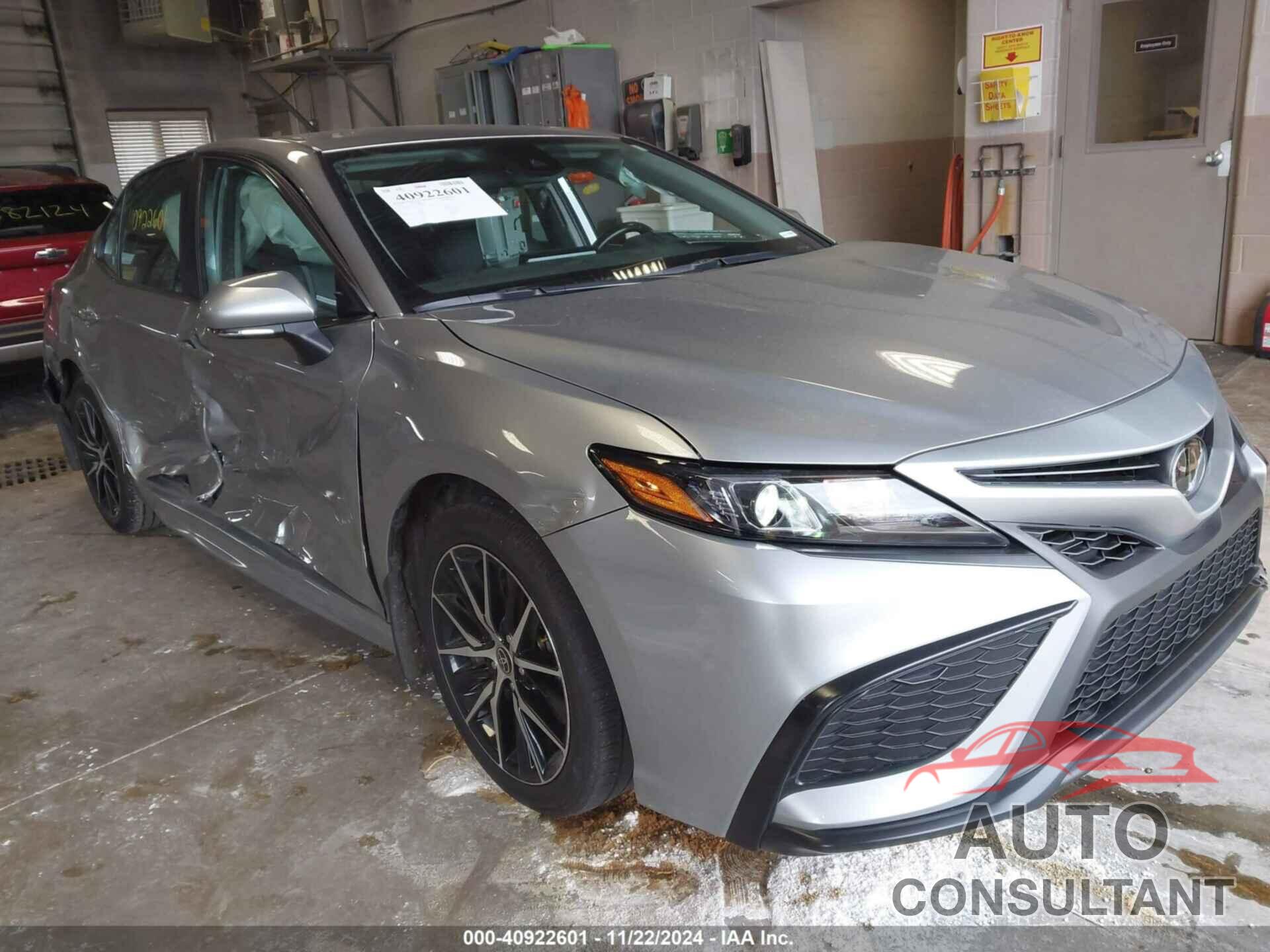 TOYOTA CAMRY 2023 - 4T1G11AK5PU779556
