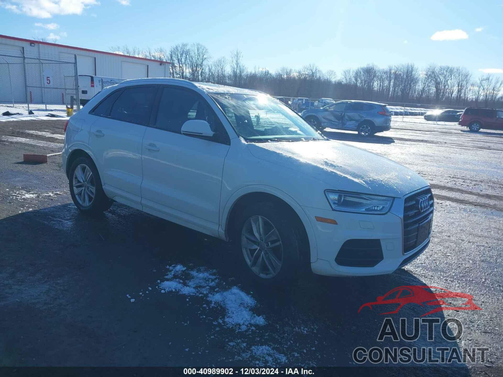 AUDI Q3 2017 - WA1ECCFS7HR009514