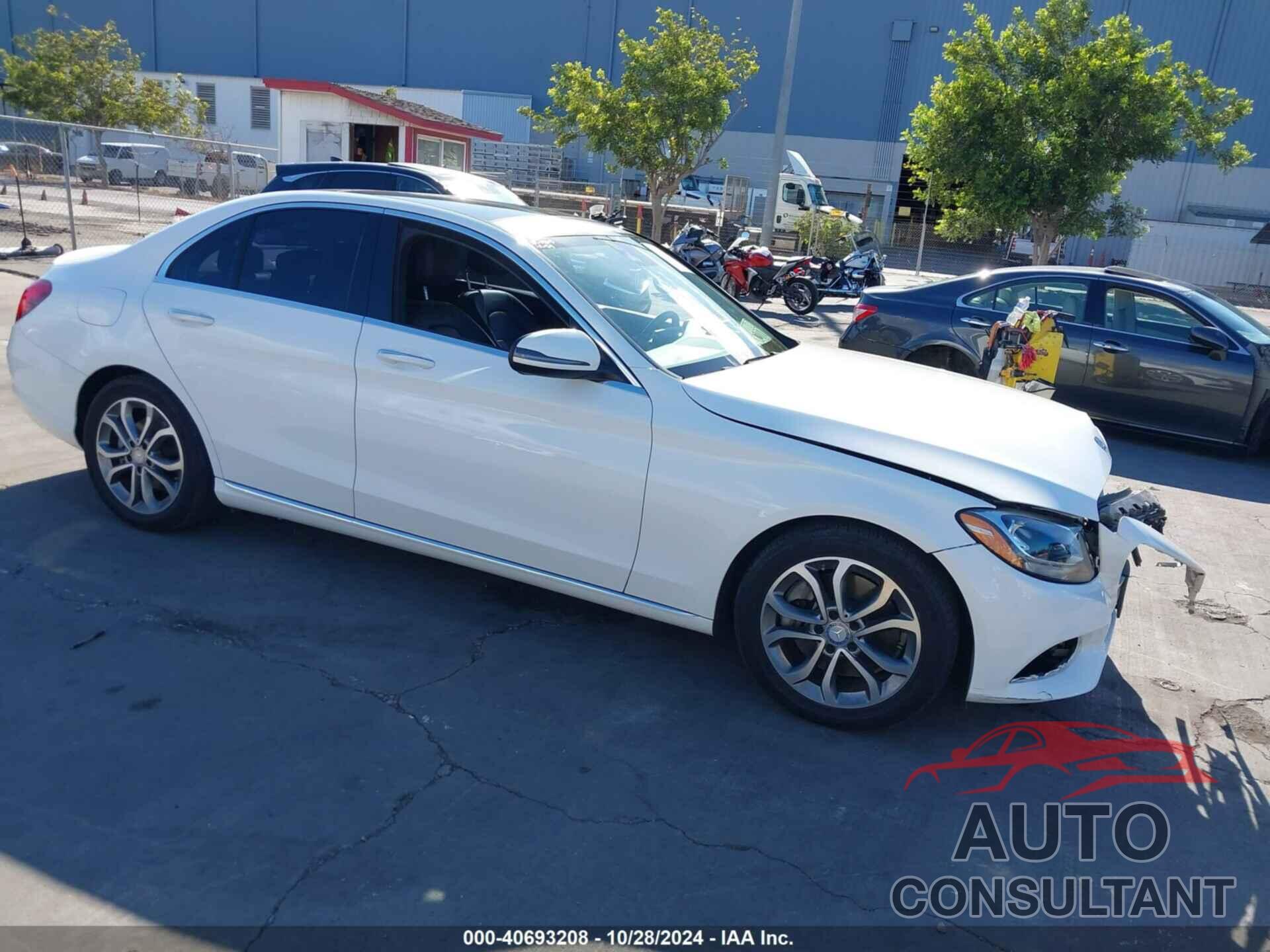 MERCEDES-BENZ C 300 2016 - 55SWF4JB4GU149117