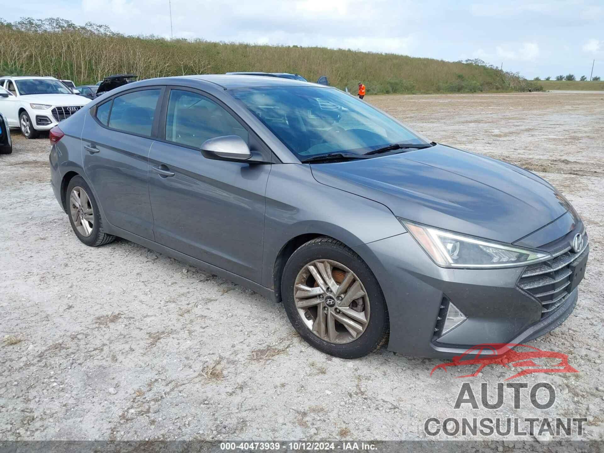 HYUNDAI ELANTRA 2019 - 5NPD84LF7KH422001