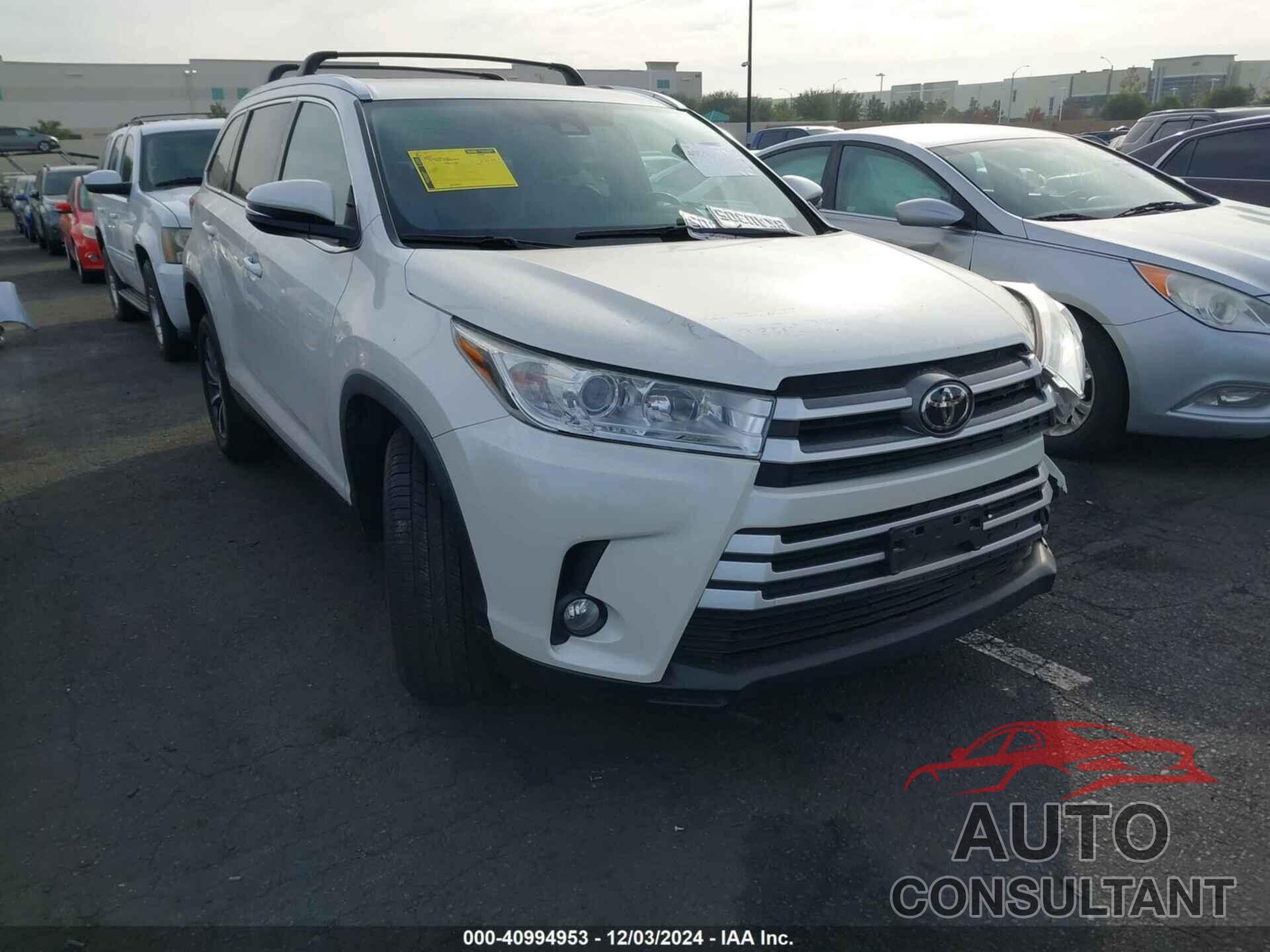 TOYOTA HIGHLANDER 2019 - 5TDKZRFH6KS563389