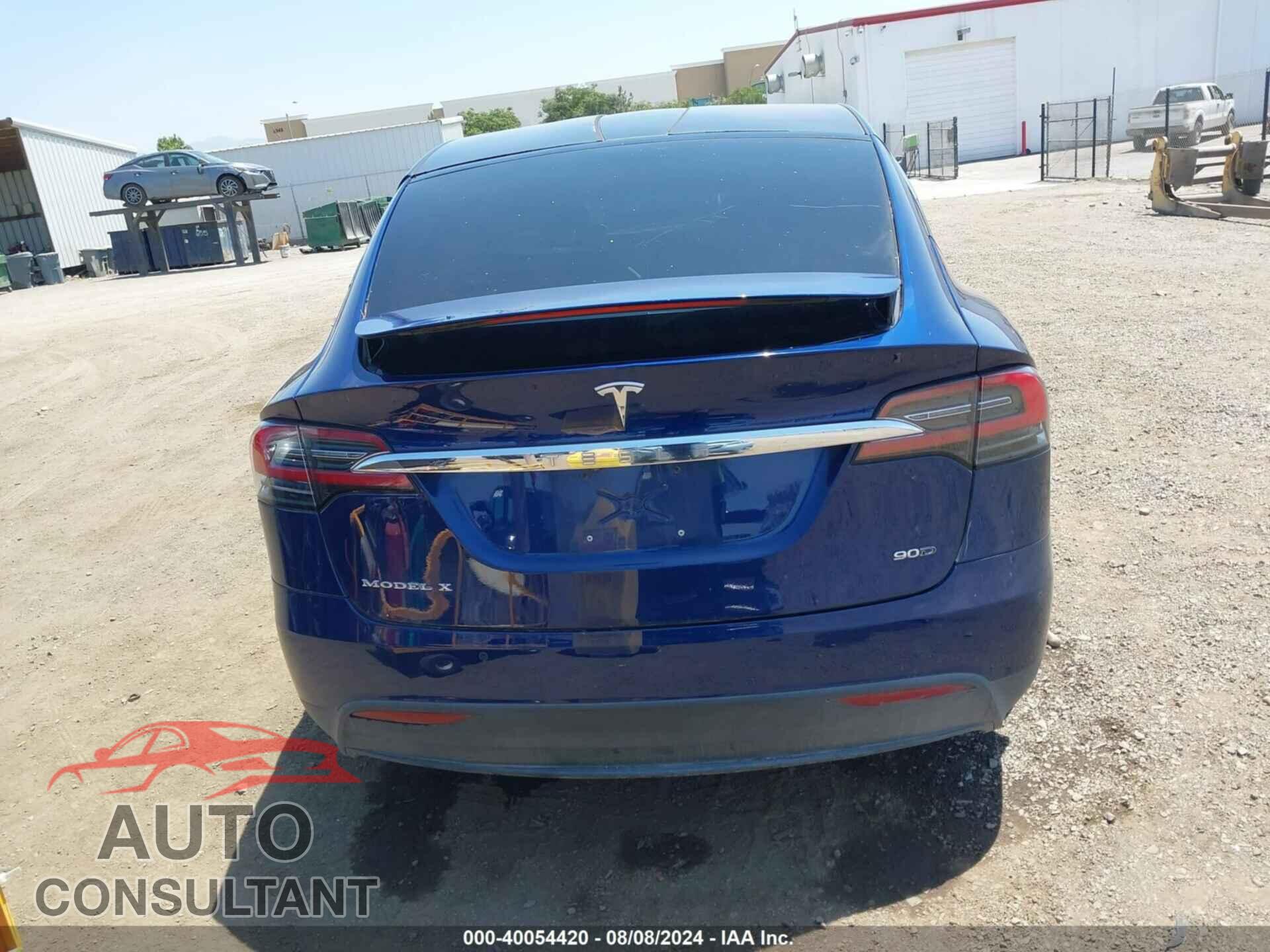 TESLA MODEL X 2017 - 5YJXCBE24HF044656