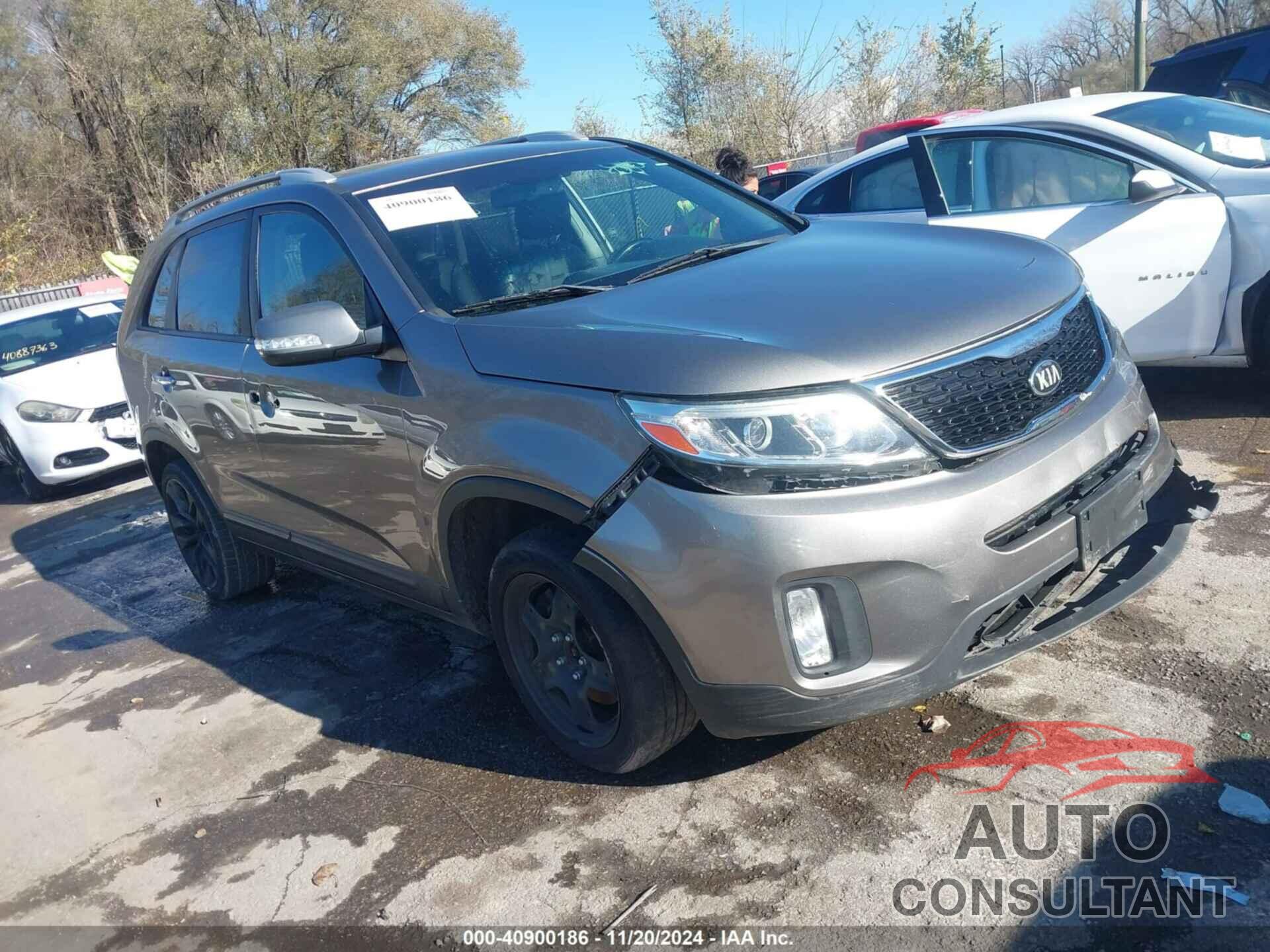 KIA SORENTO 2015 - 5XYKT3A67FG660253